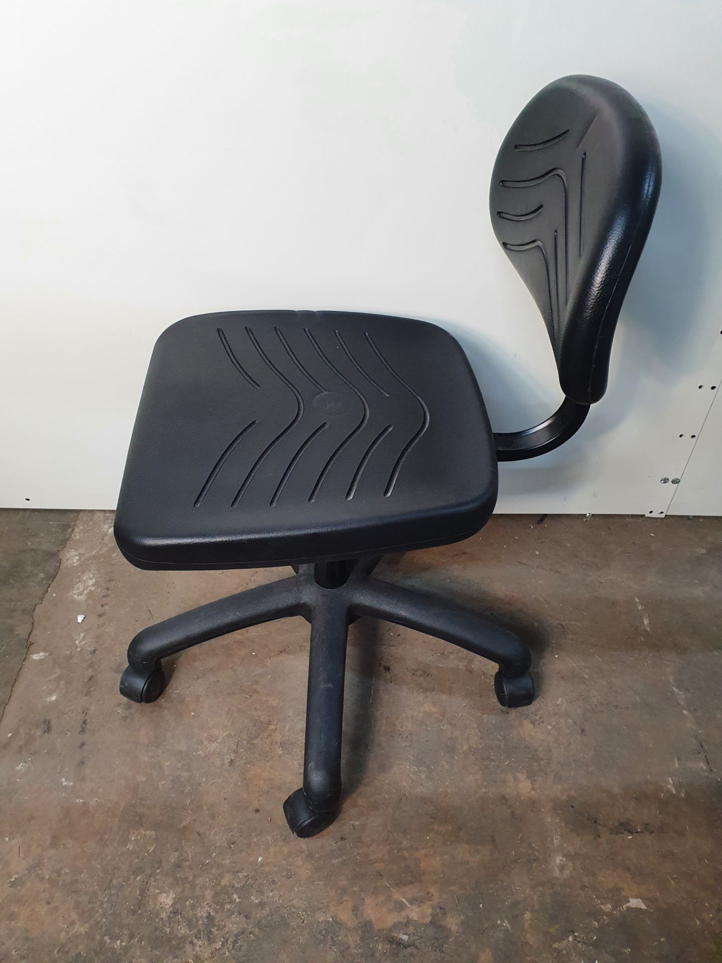 NEW Sturdy Work Station Chairs - Set of 3 - Image 2 of 4