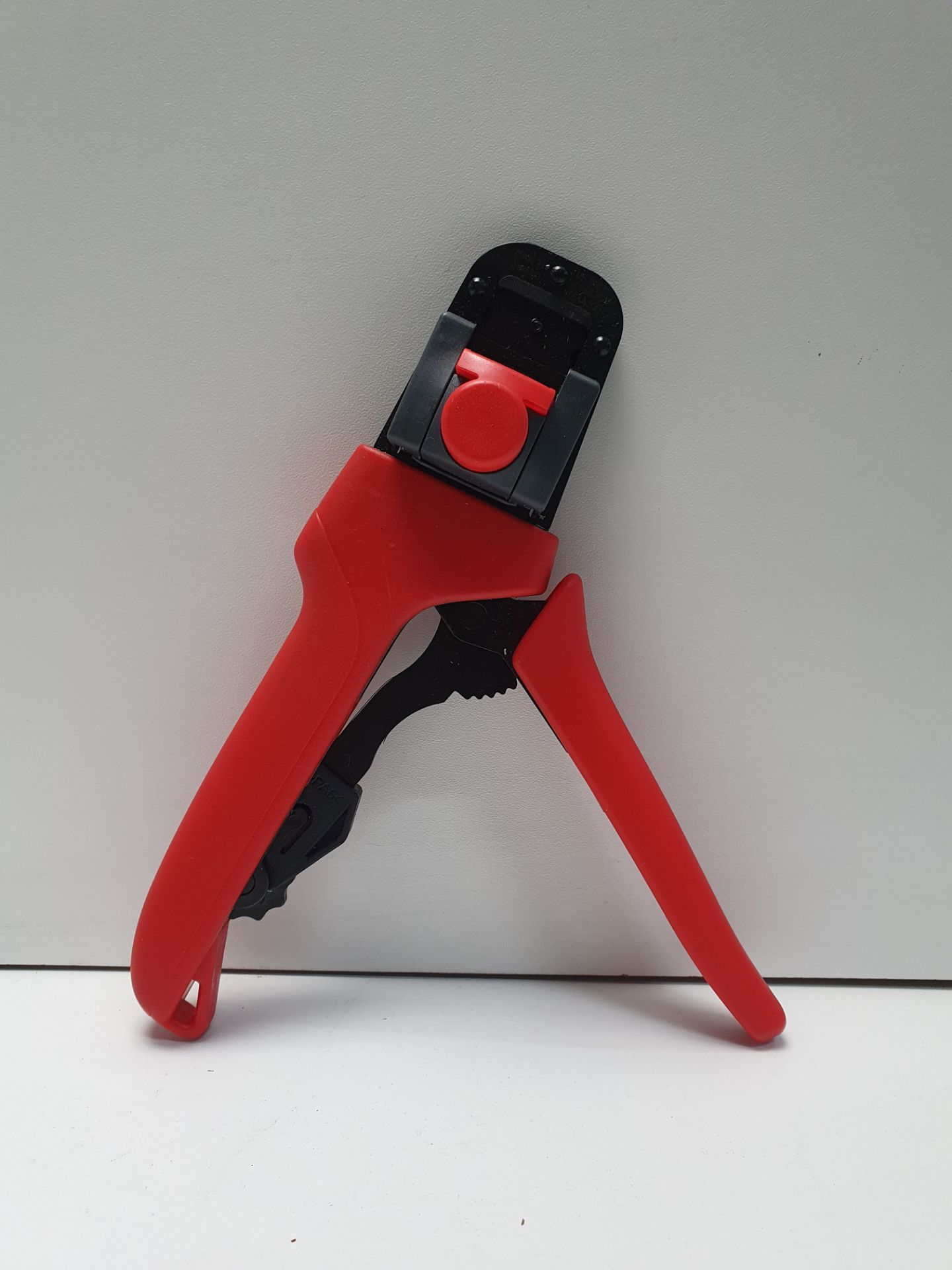 Molex, PremiumGrade Plier Crimping Tool for KK Crimp Terminals - Image 4 of 4