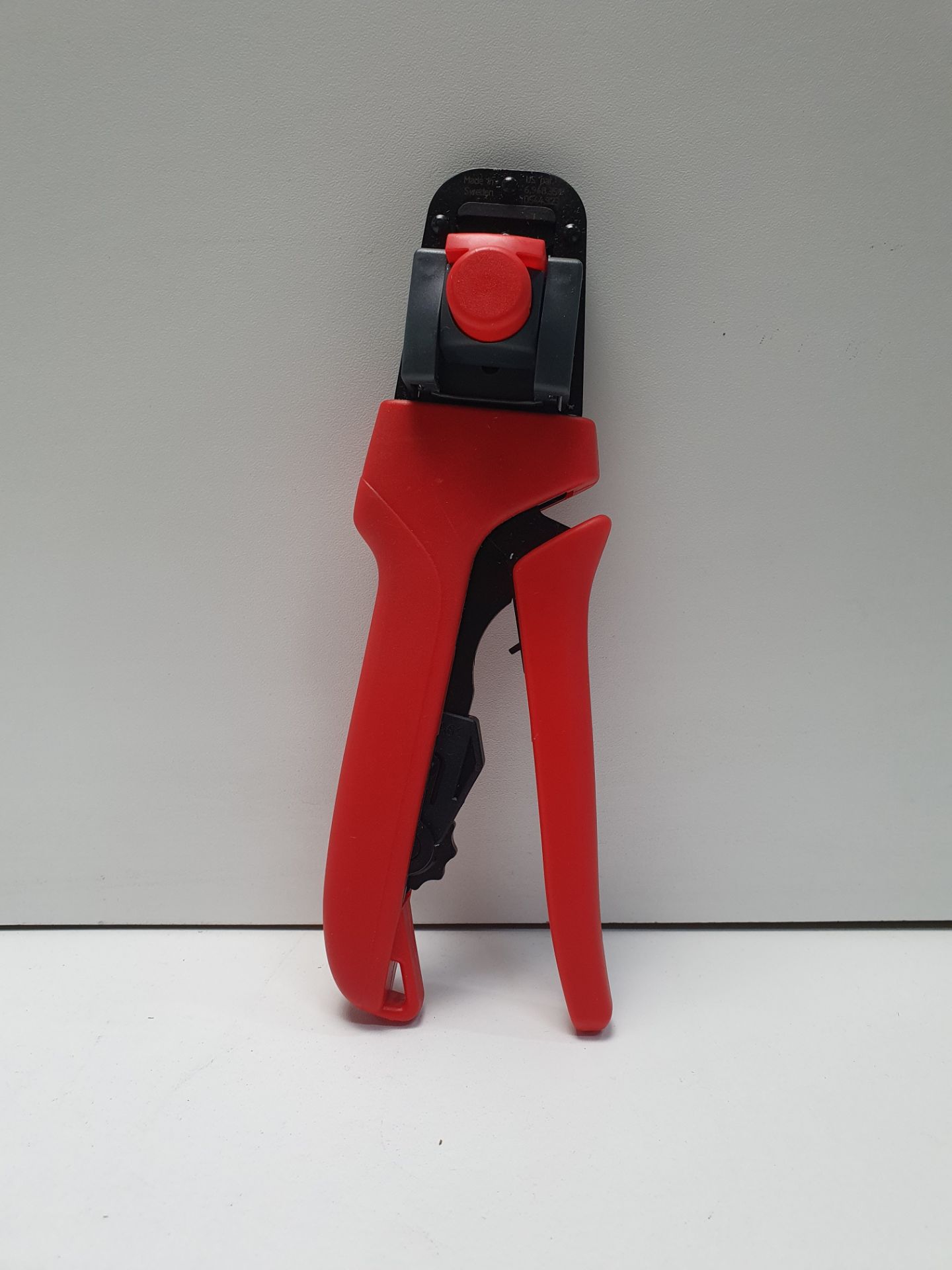 Molex, PremiumGrade Plier Crimping Tool for KK Crimp Terminals - Image 3 of 4