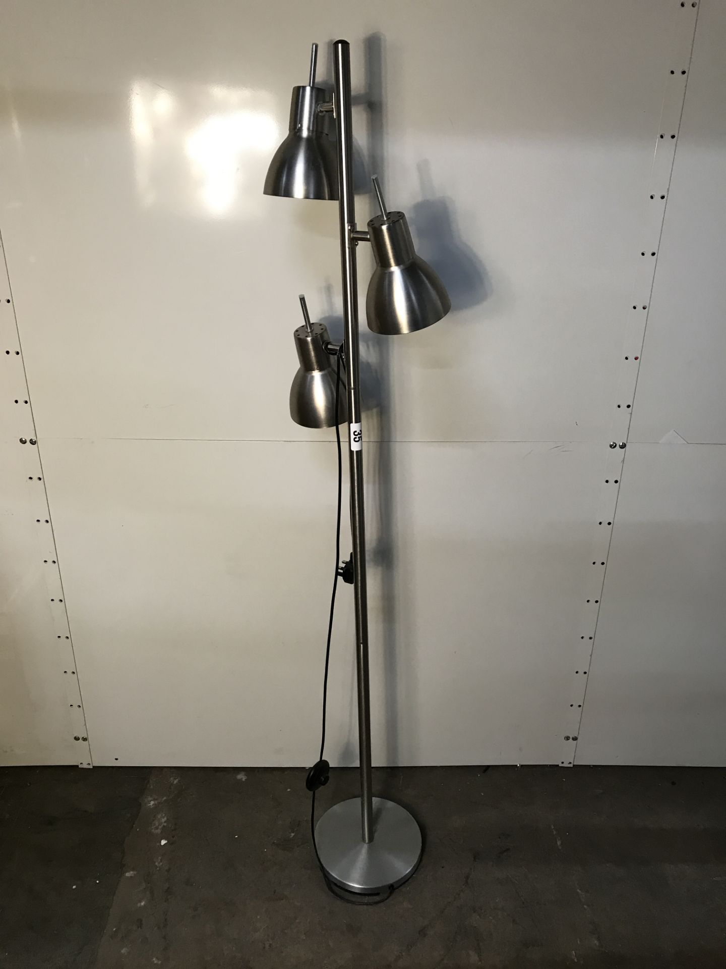 Floor Lamp W/ 3 Adjustable Lights