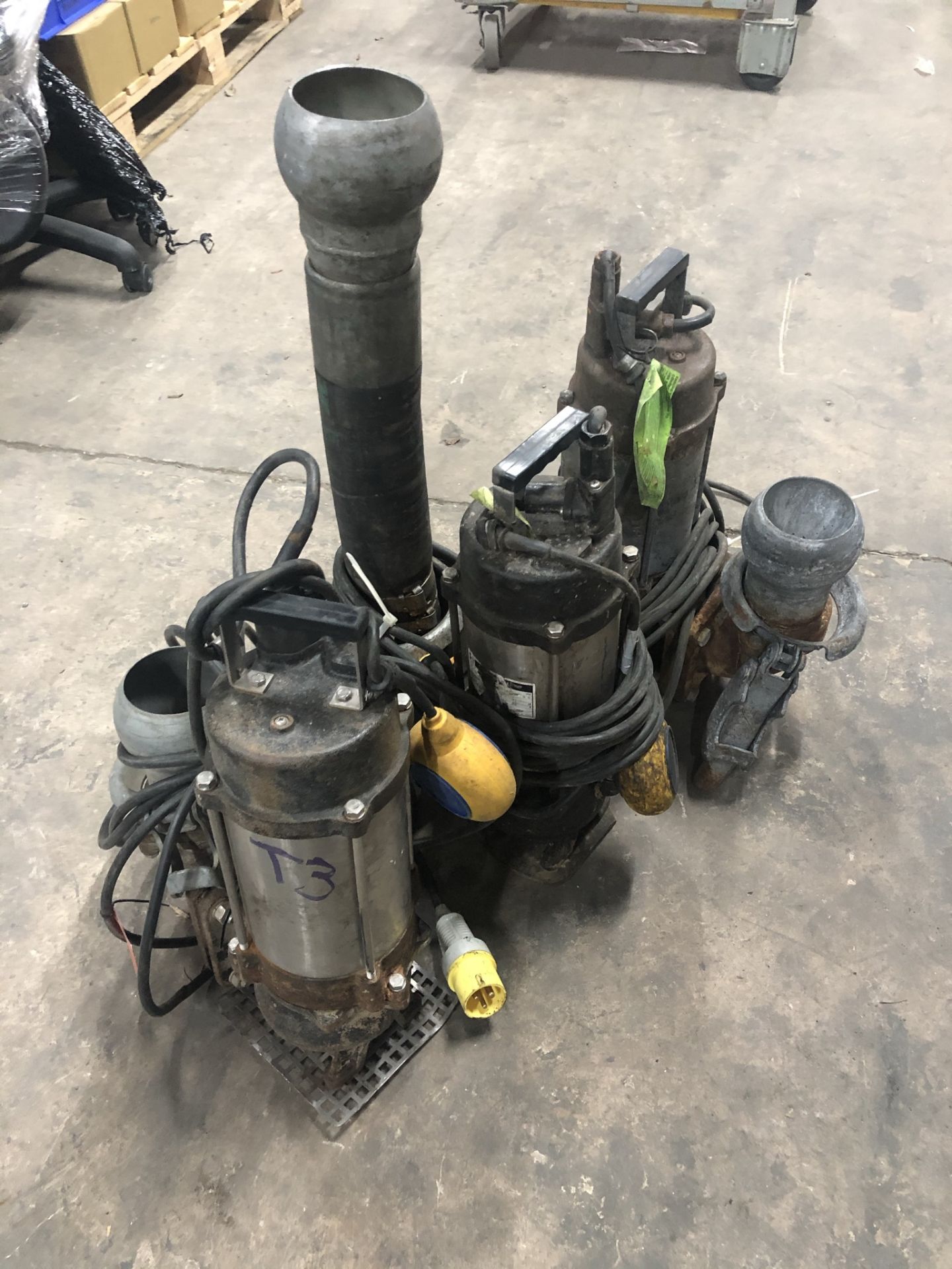3 x Various Submersible Drainer Pumps | Spares & Repairs - Image 2 of 2