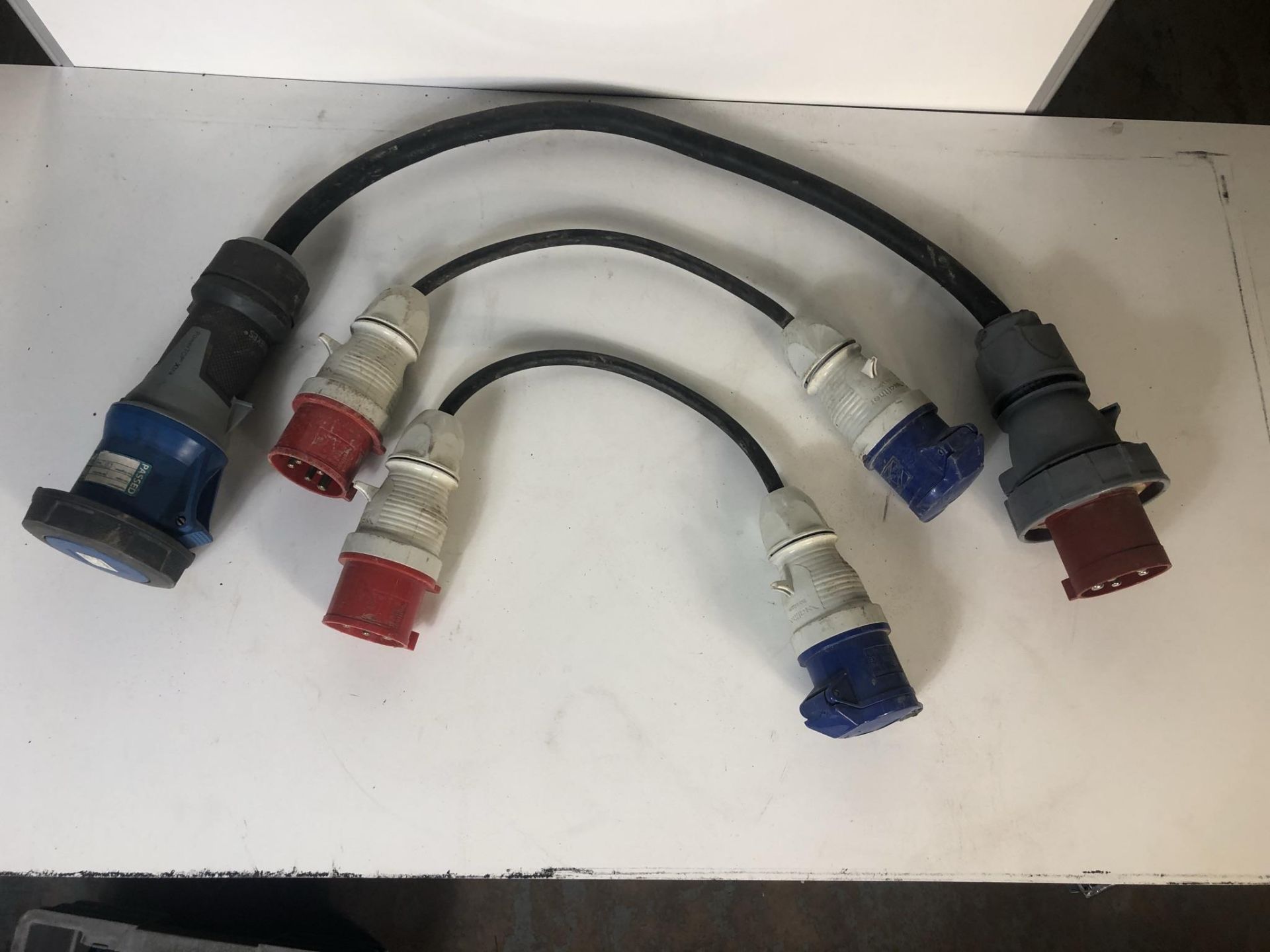 Mixed Lot of Single & Three Phase Plug Connectors - Image 2 of 3