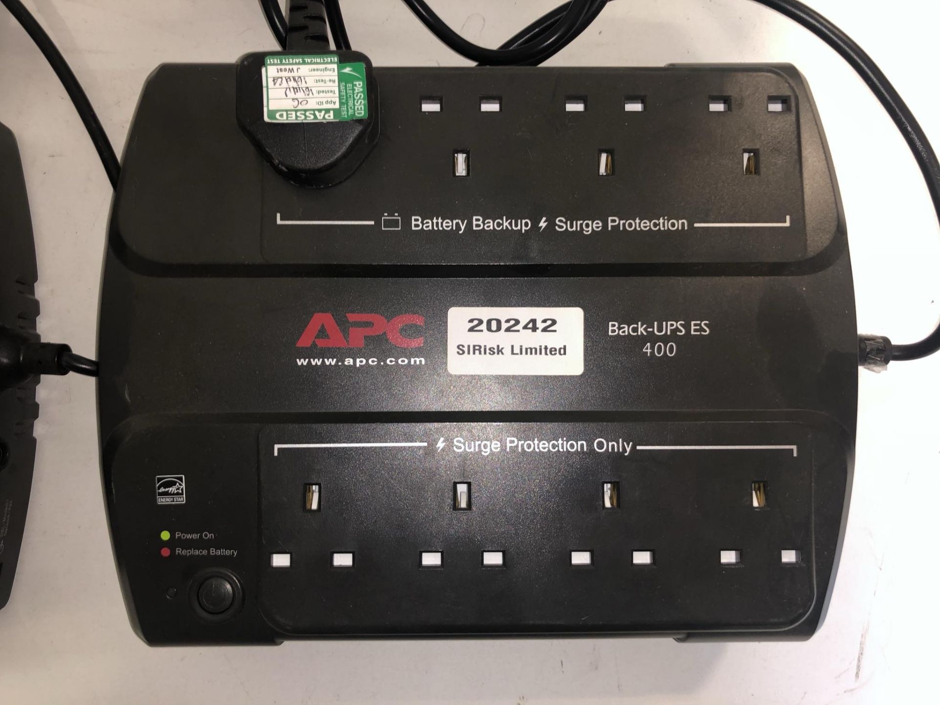 2 x APC ES400 Back-Up Uninterruptible Power Supply's - Image 3 of 5