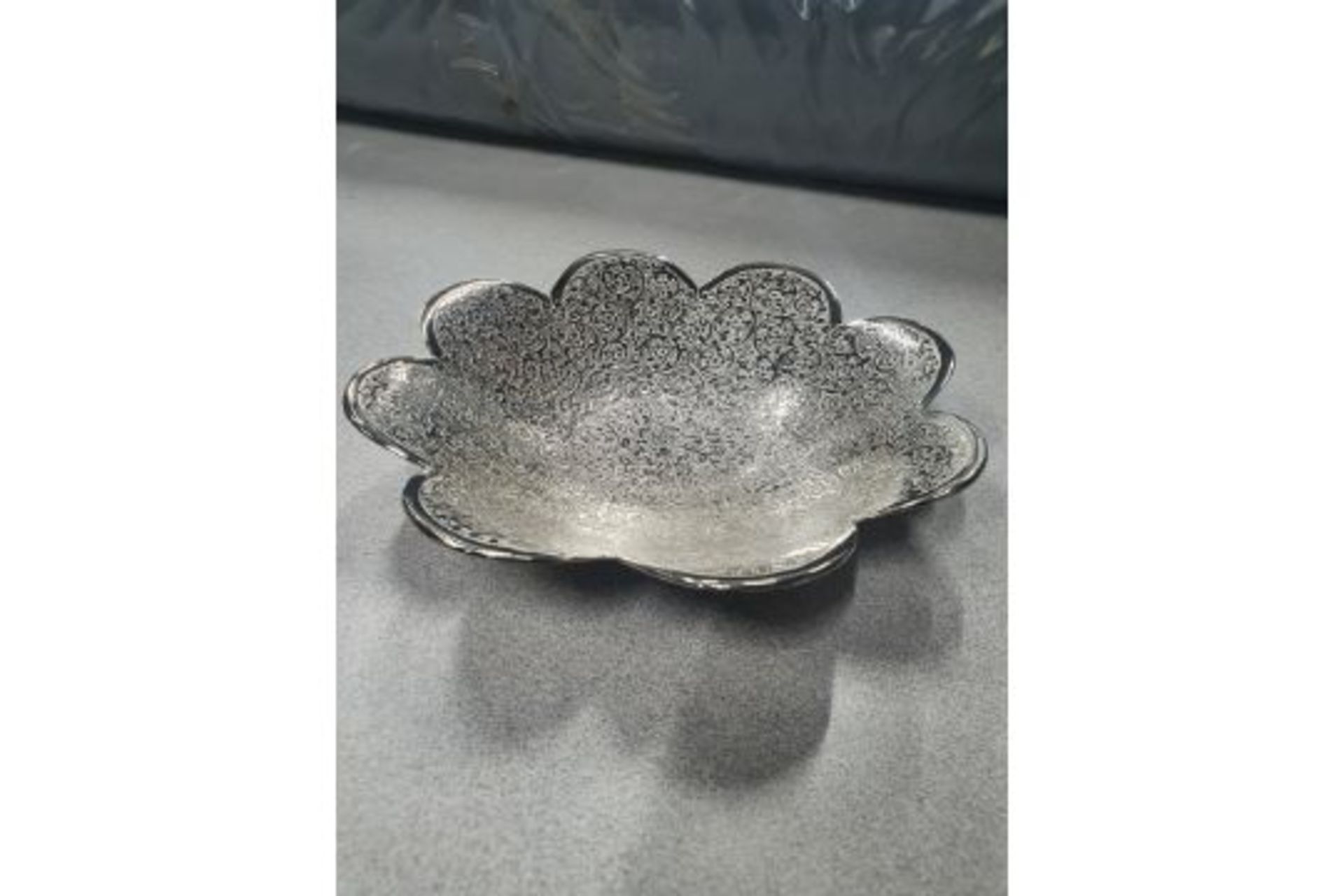 Set of 2 Blossom Bowls | Total RRP £80 - Image 3 of 4