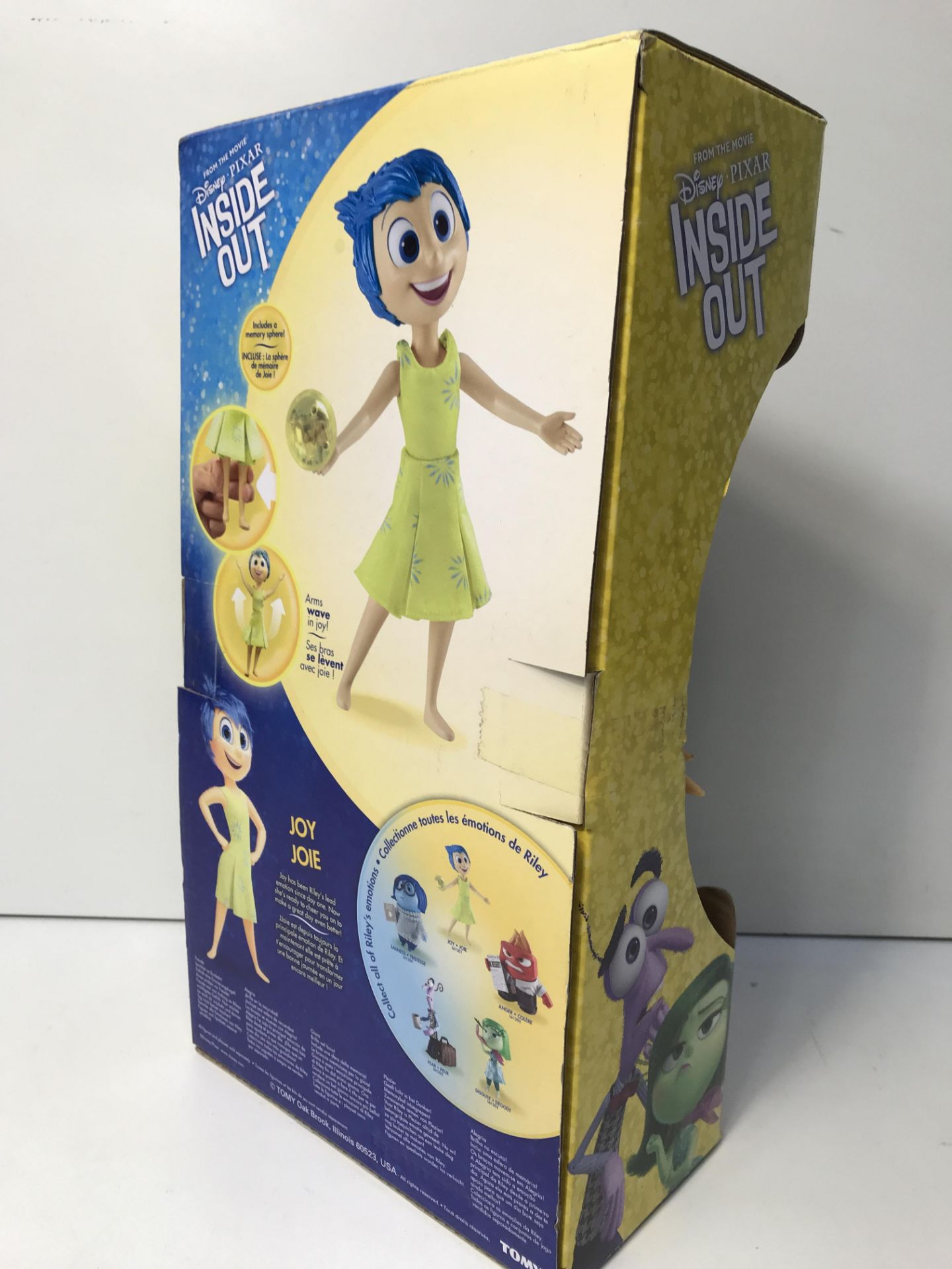 1 x TOMY Diney Pixar Inside Out Joy Large Figure Doll With Sound |796714619033 - Image 4 of 5