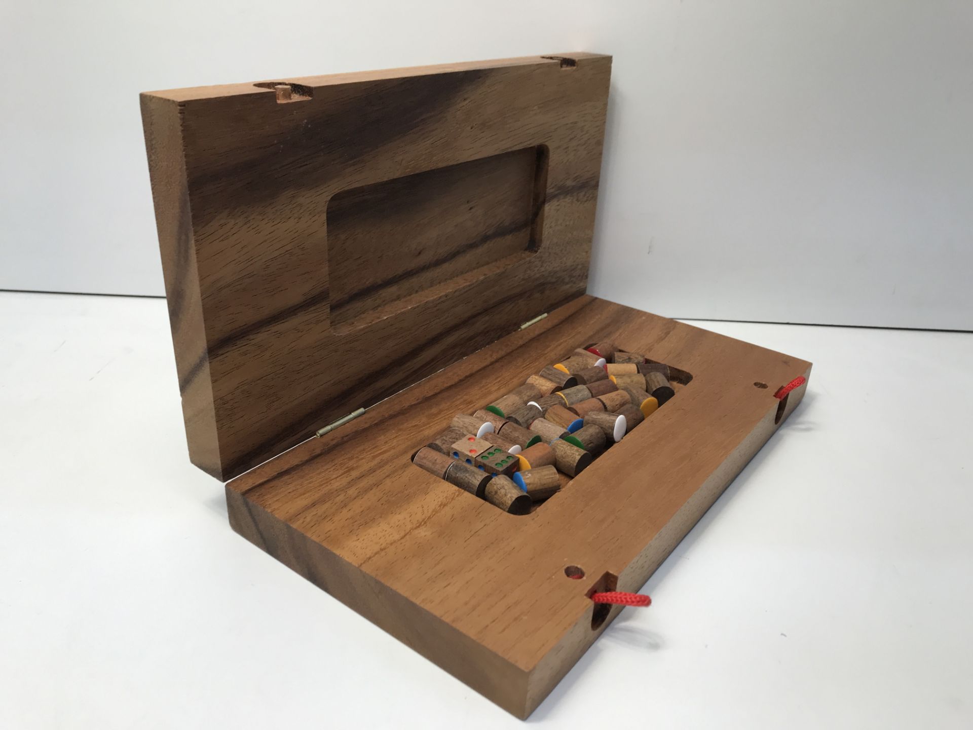 1 x Wooden board game - Image 2 of 3