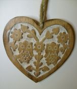 24 x Sass & Belle Nordic two owl small wooden hearts, distressed white SILV048 |5055356013933