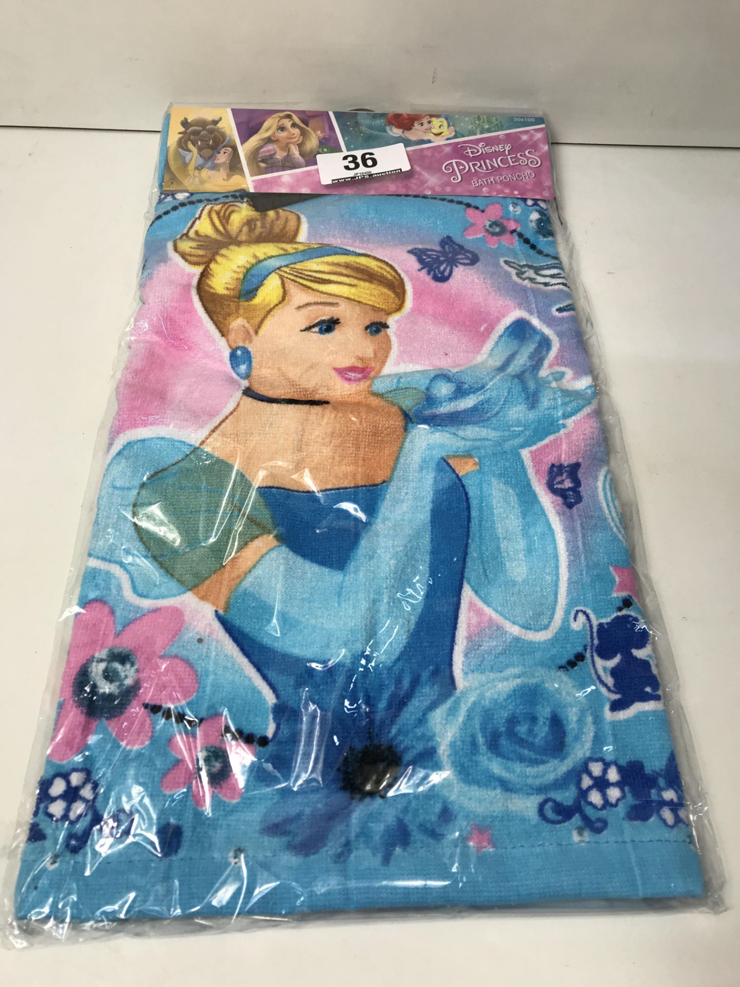 1 x Disney Princess bath poncho |5060432543822