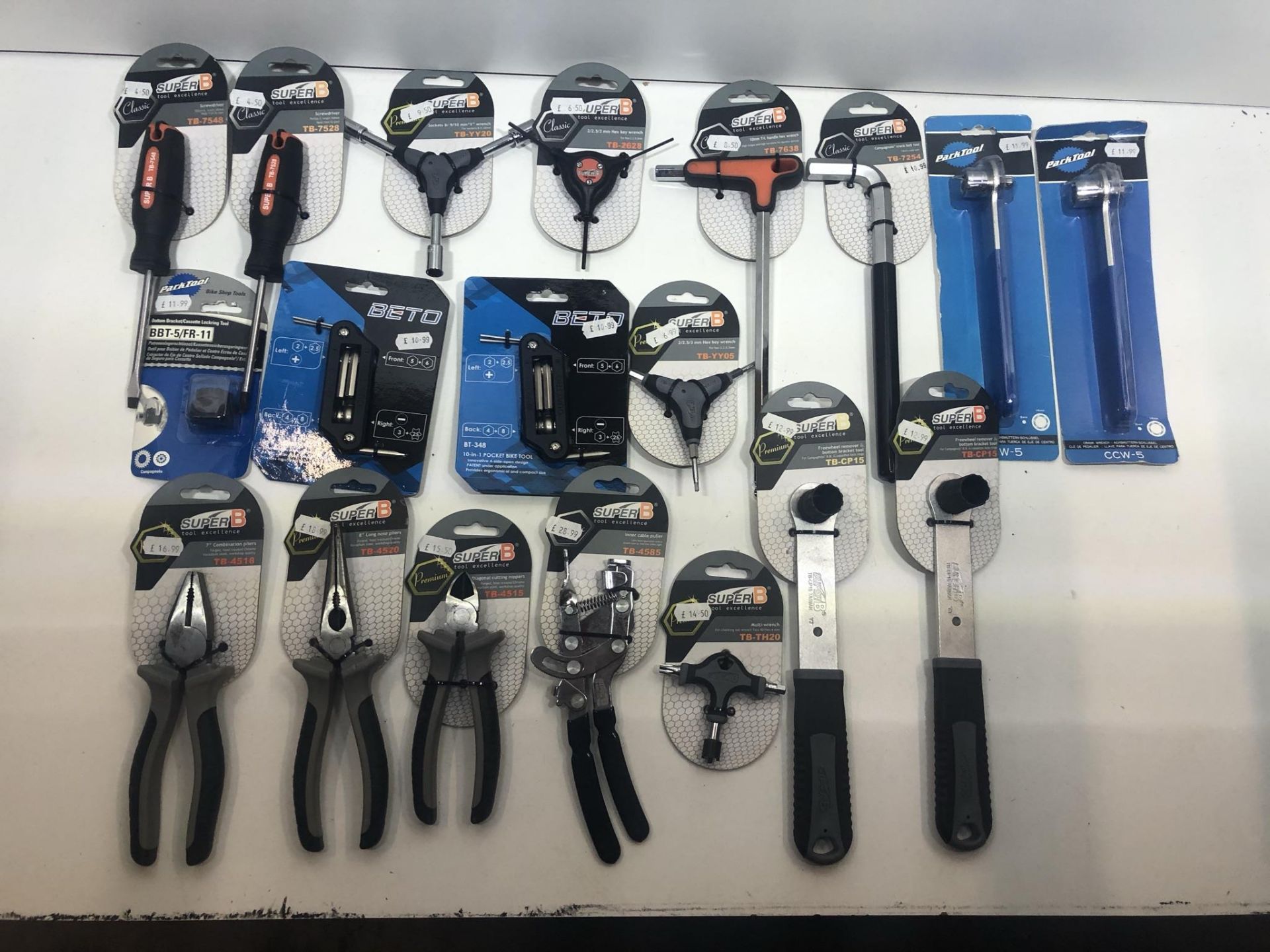 Quantity of Bike Tools as per pictures