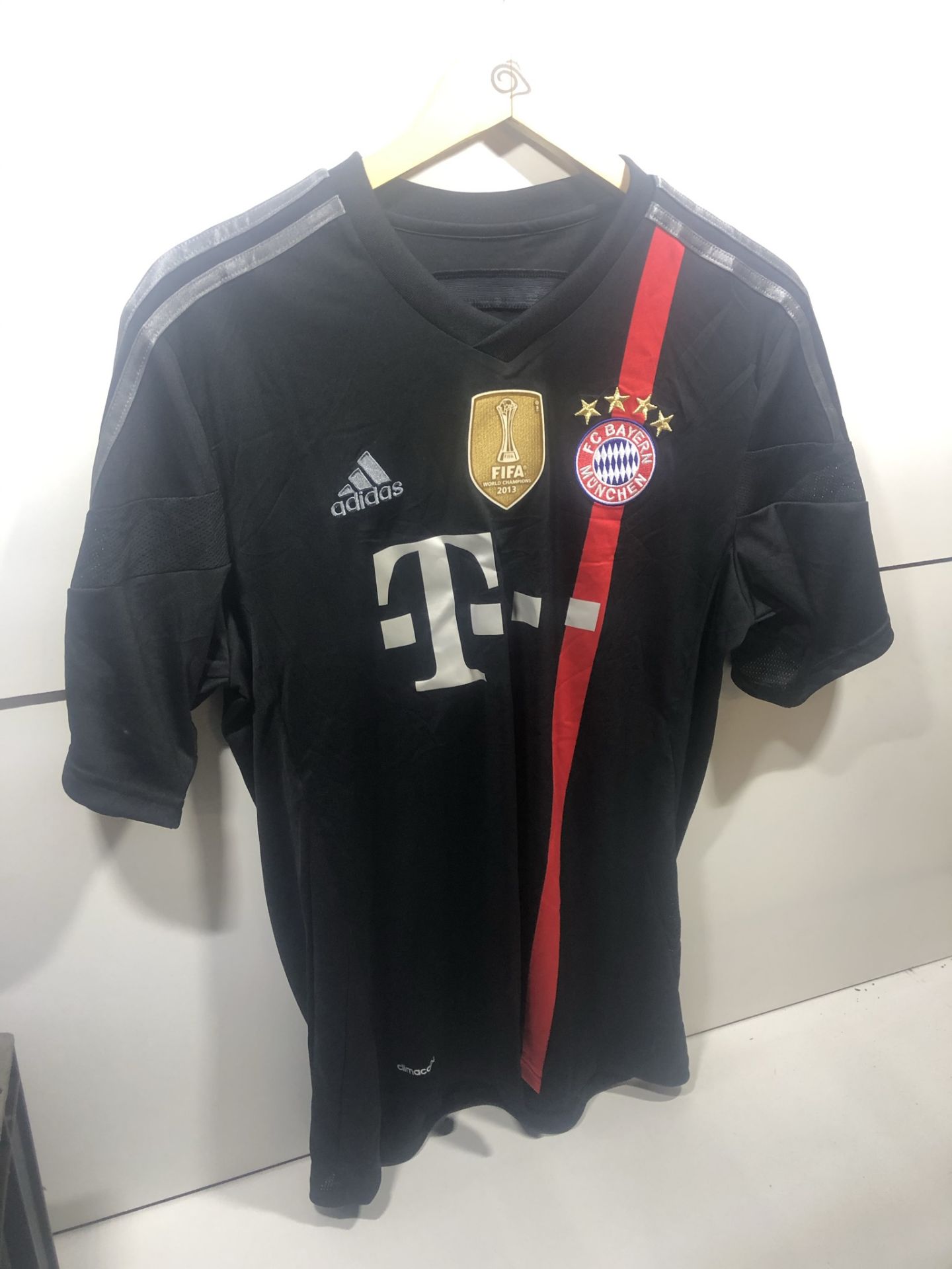 Adidas 2014/2015 FC Bayern Munchen Replica Third Jersey | M - Image 3 of 5