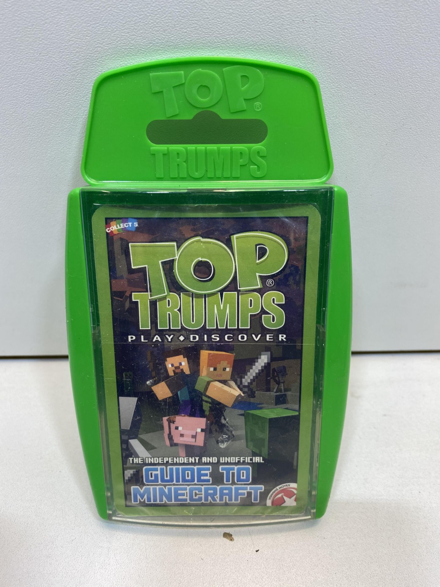30 x Top Trumps 037310 The Unofficial and Independent Guide to Minecraft Card Game, Green |503690503 - Image 6 of 7