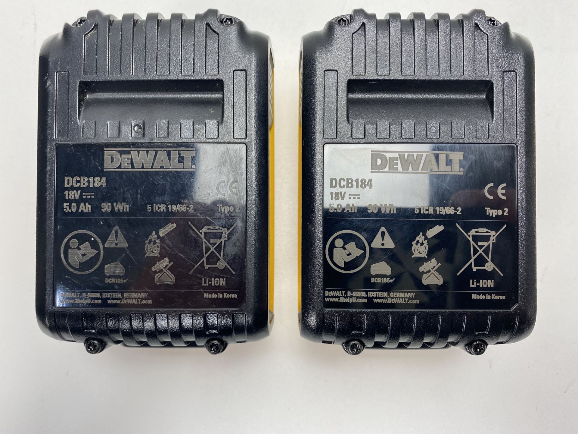 2 x DEWALT DCB184 18V 5AH LI-ION XR SLIDE BATTERIES - Image 3 of 3