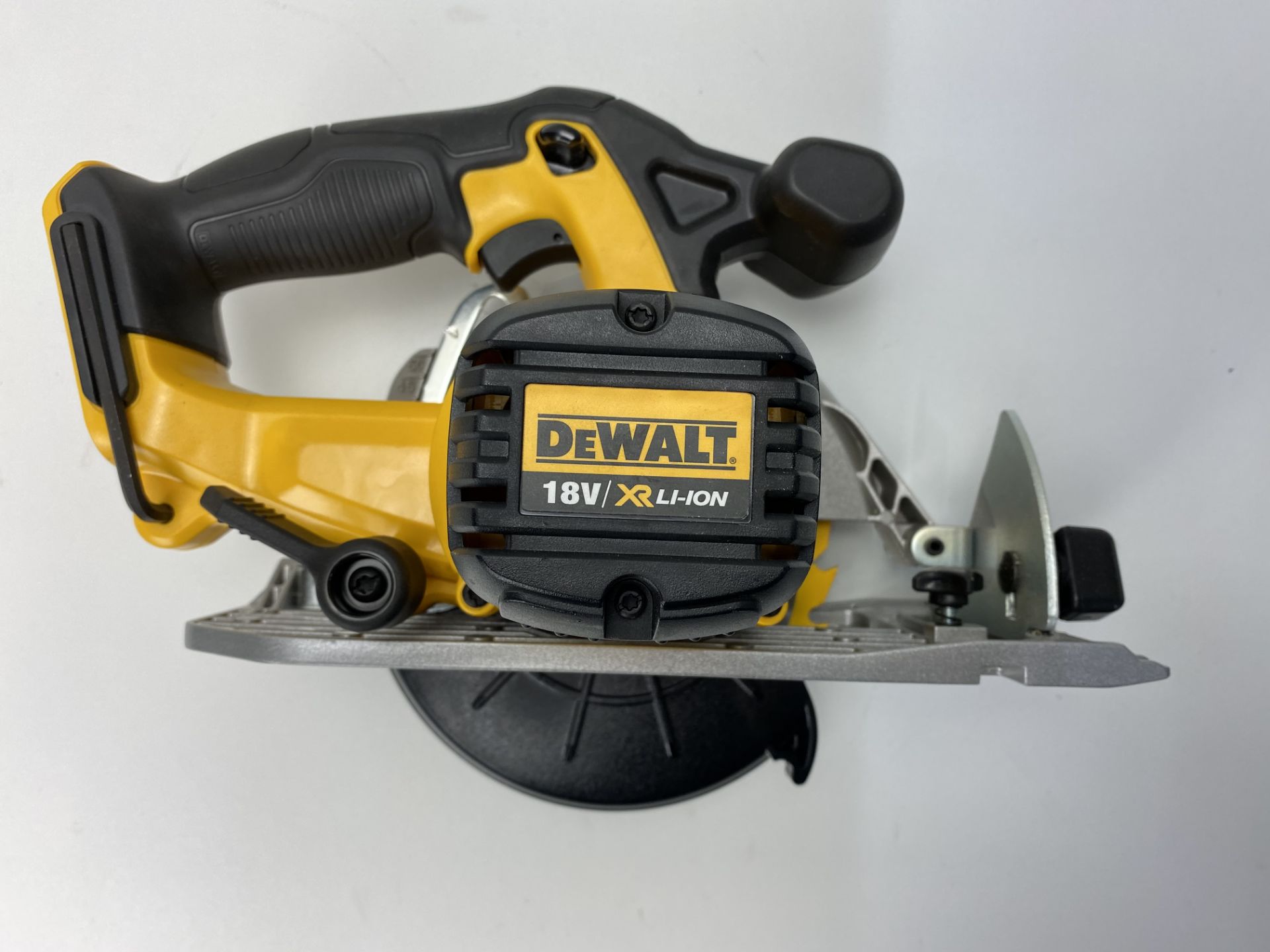 DEWALT DCS391N 18V XR 165MM CIRCULAR SAW BODY ONLY! - Image 2 of 3