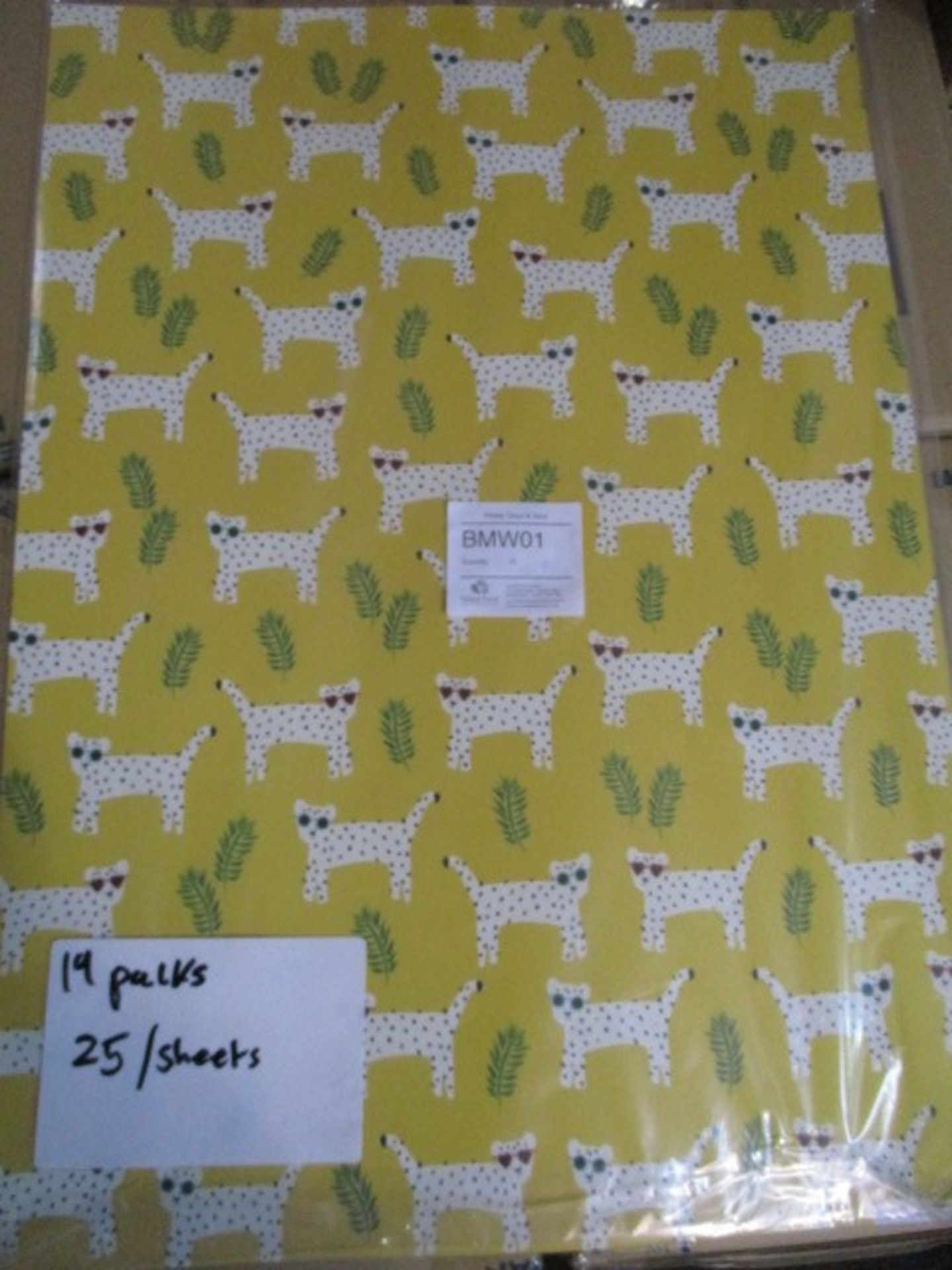 £150,000+ Stock of a Luxury Gift Wrap Distributor - Image 51 of 227