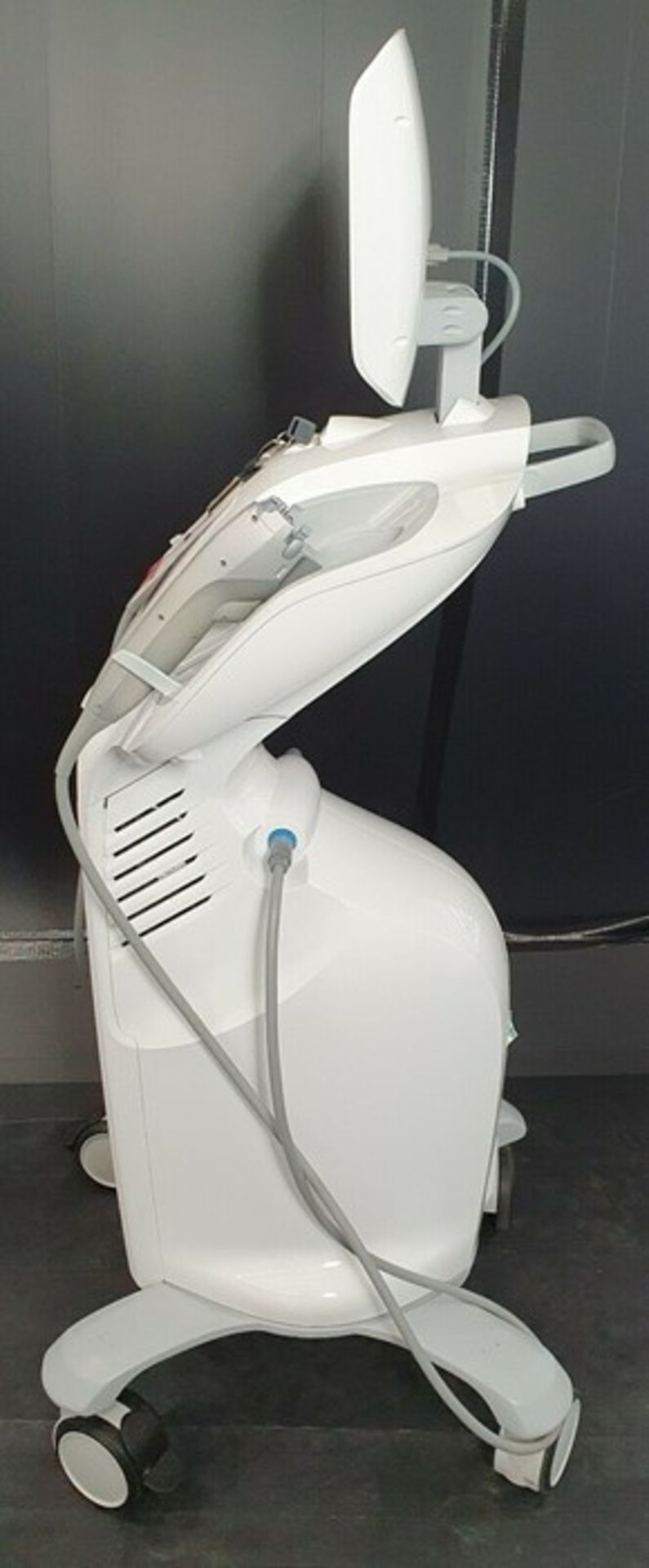 Classy's UF3-M300 Focused Ultrasound Ultraformer non-invasive, face lifting and tightening, body tig - Image 4 of 7