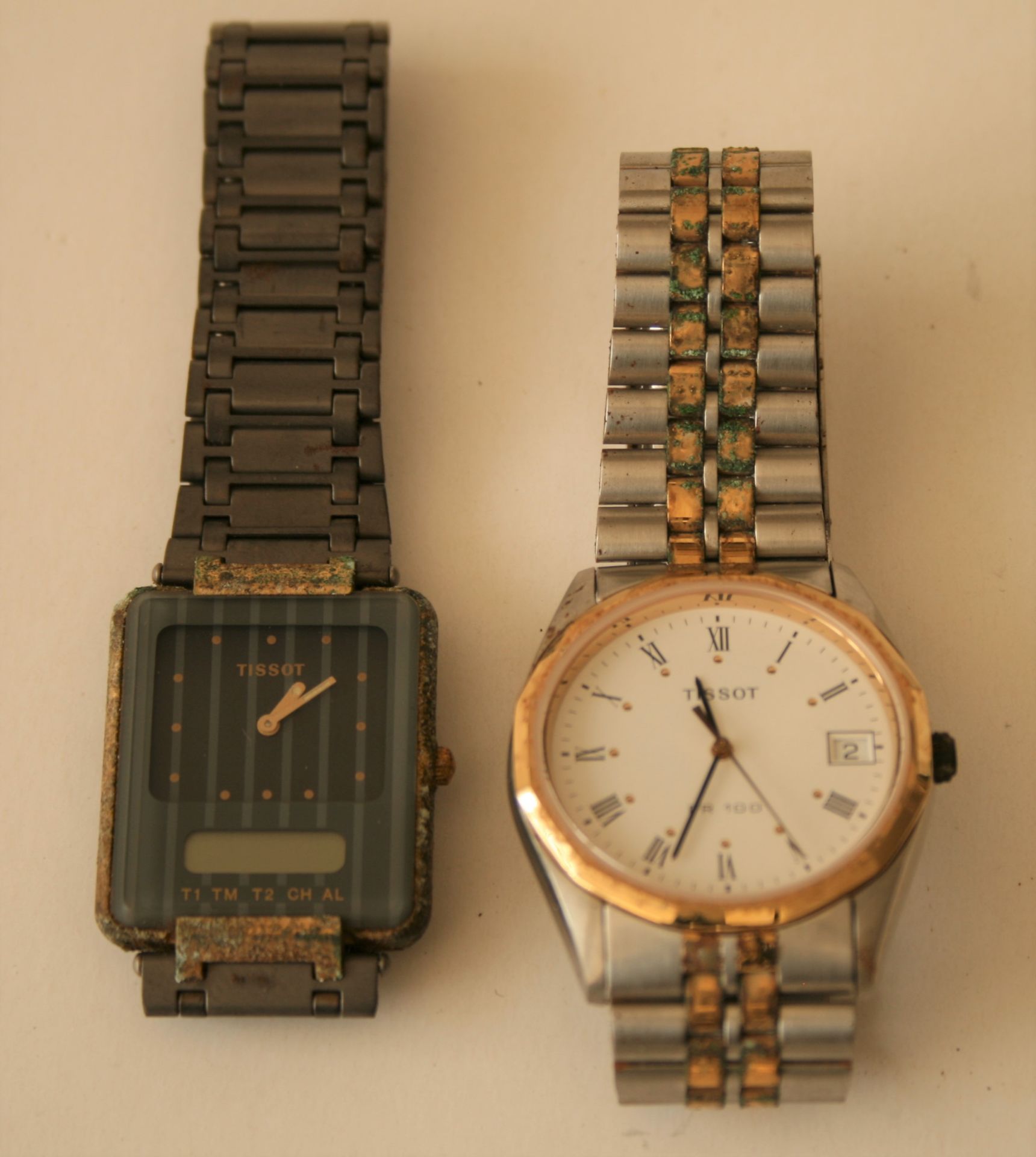 Montre TISSOT, PR 100 P360/460, années 90, boîtier et bracelet en acier argenté et [...]