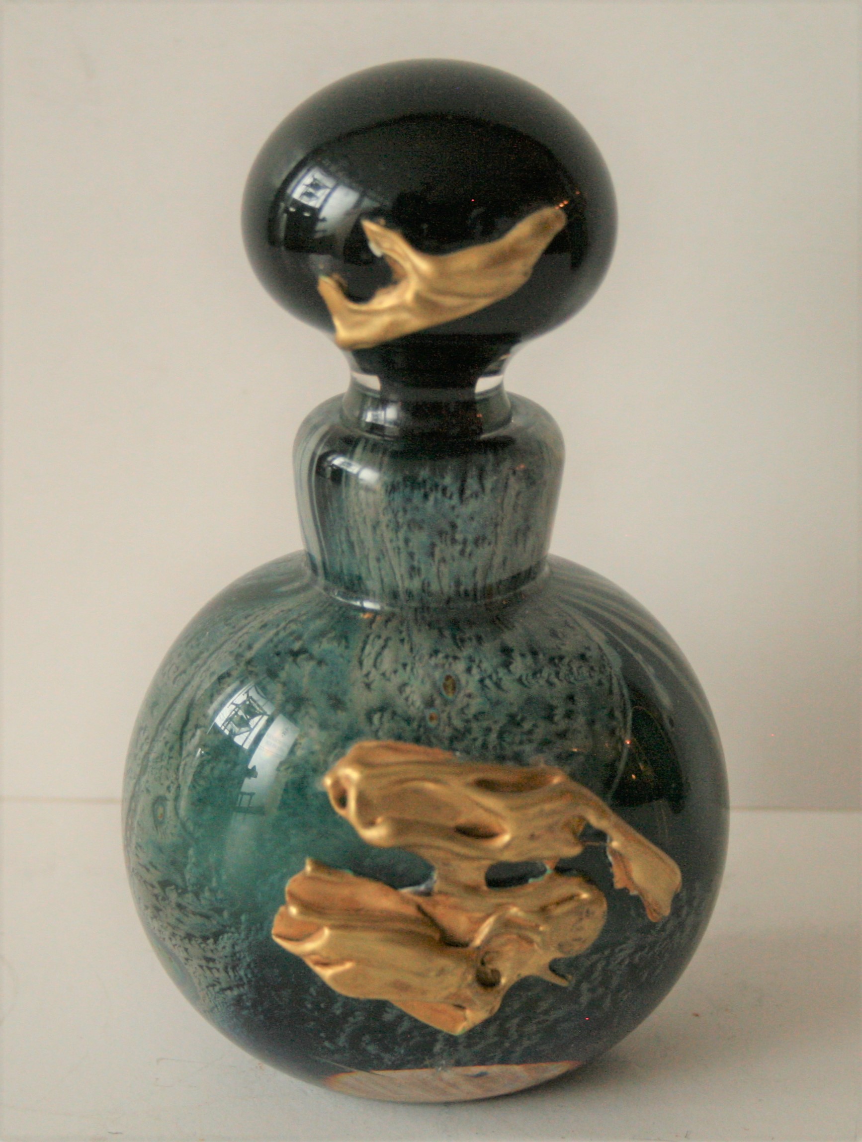 Louis LELOUP (né en 1929), artiste belge, Flacon à parfum en verre soufflé et [...]