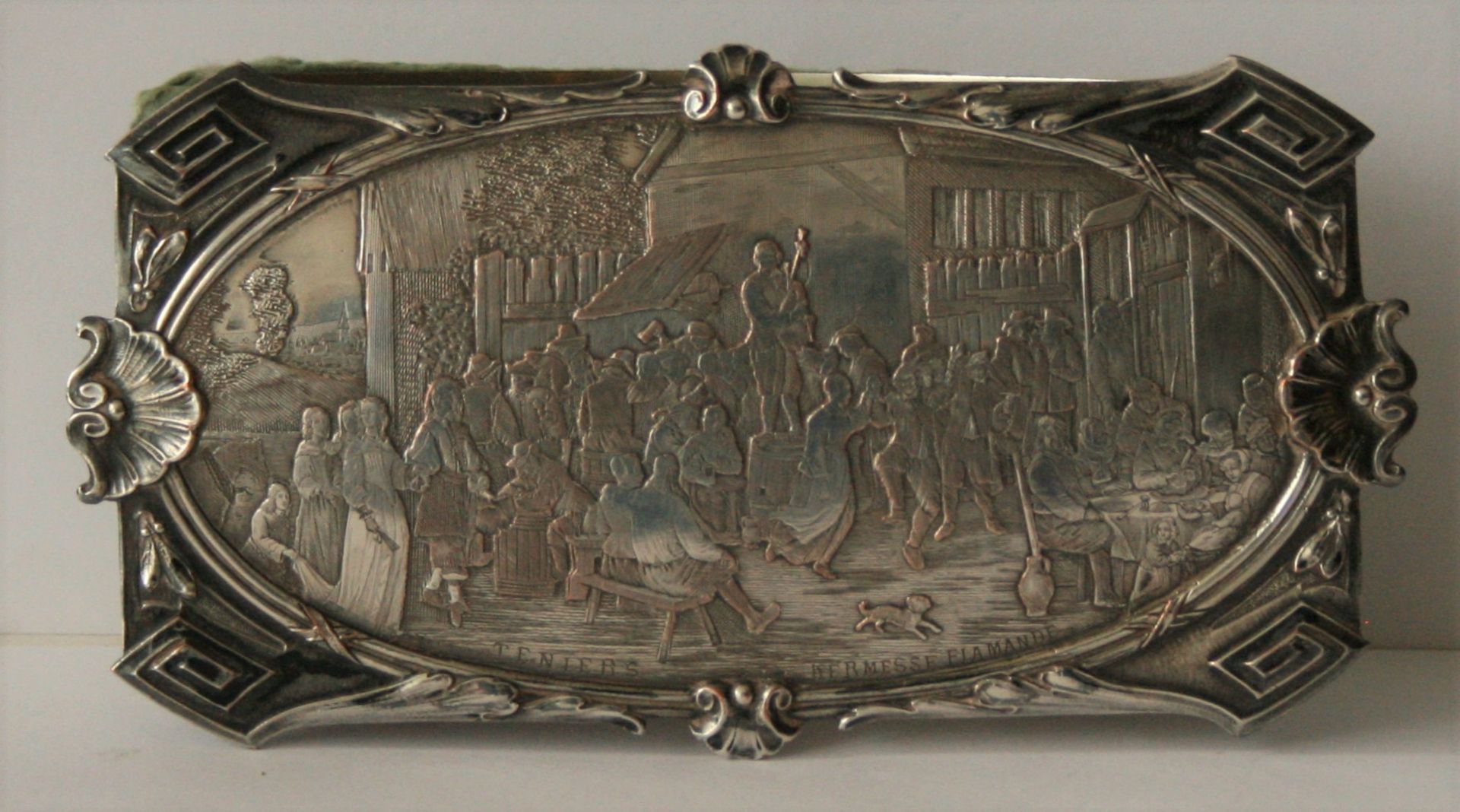 Porte buvards en argent représentant une scène de "Kermesse Flamande" (tirée d'une [...]