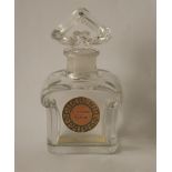 Flacon de parfum GUERLAIN "L'Heure Bleue", cristal de BACCARAT, vers 1920, parfait [...]