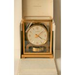 Pendule ATMOS (Caliber 526-5) du célèbre horloger Suisse JAEGER-LECOULTRE, années [...]