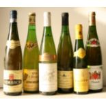 Bouteille de Trimbach Gewurztraminer Réserve, 1989, blanc, niveau goulot + Riesling [...]