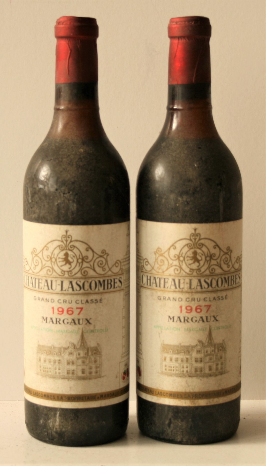 2 x Chateau LASCOMBES, Margaux, rouge, 1967, base goulot - - 2 x Chateau LASCOMBES, [...]