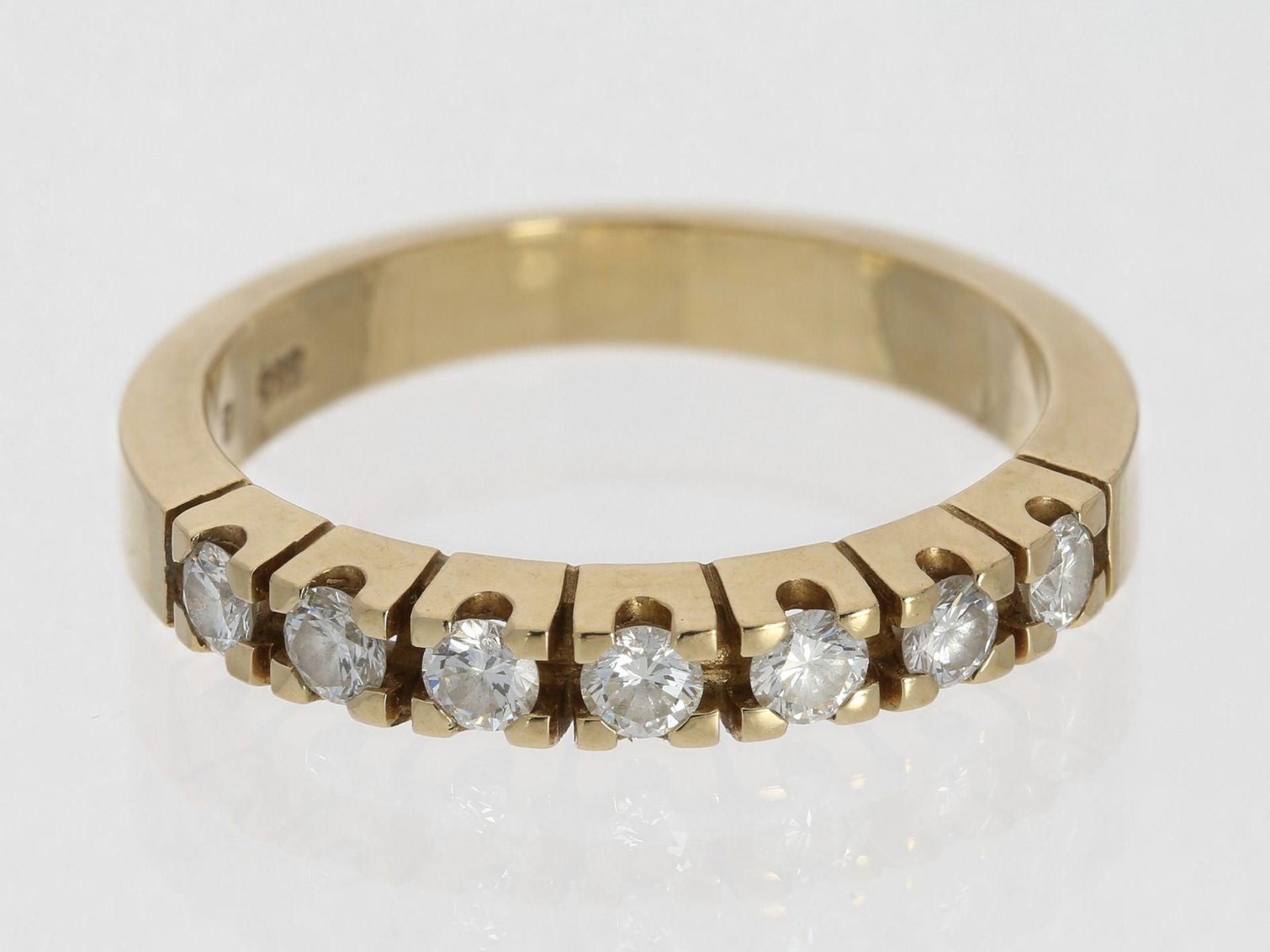 Ring: vintage Gelbgoldring mit Brillanten, insgesamt ca. 0,45ct, 14K Gold