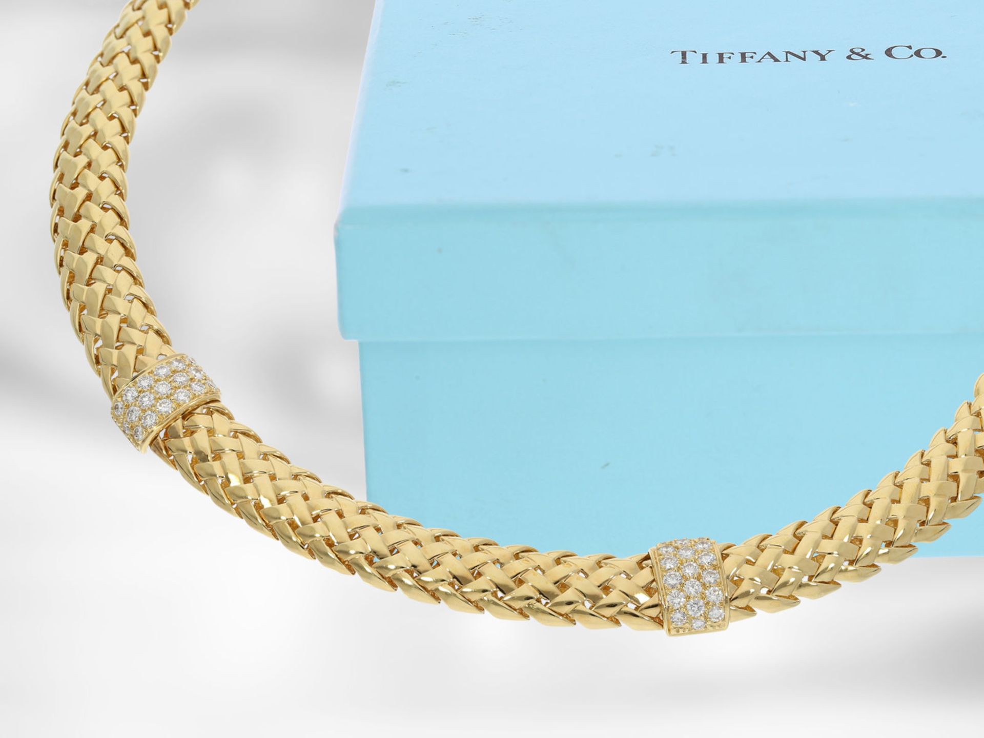 Kette/Collier: Tiffany & Co., exquisites nahezu neuwertiges Collier "Vannerie" mit Brillantbesatz,