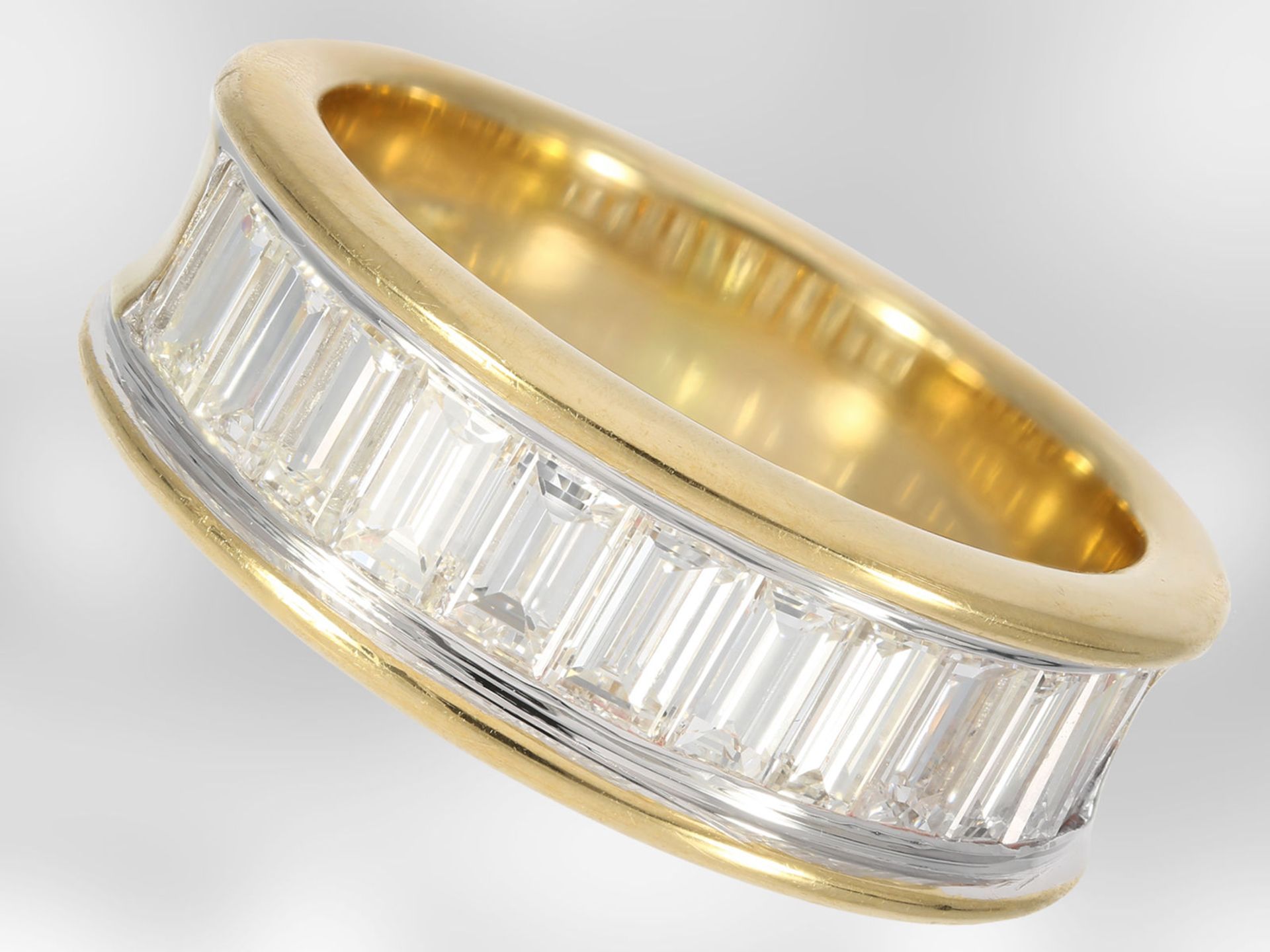 Ring: hochwertiger Halbmemoirering mit feinsten Diamanten, ca. 2ct, 18K Gelbgold, NP €10900,-Ca.