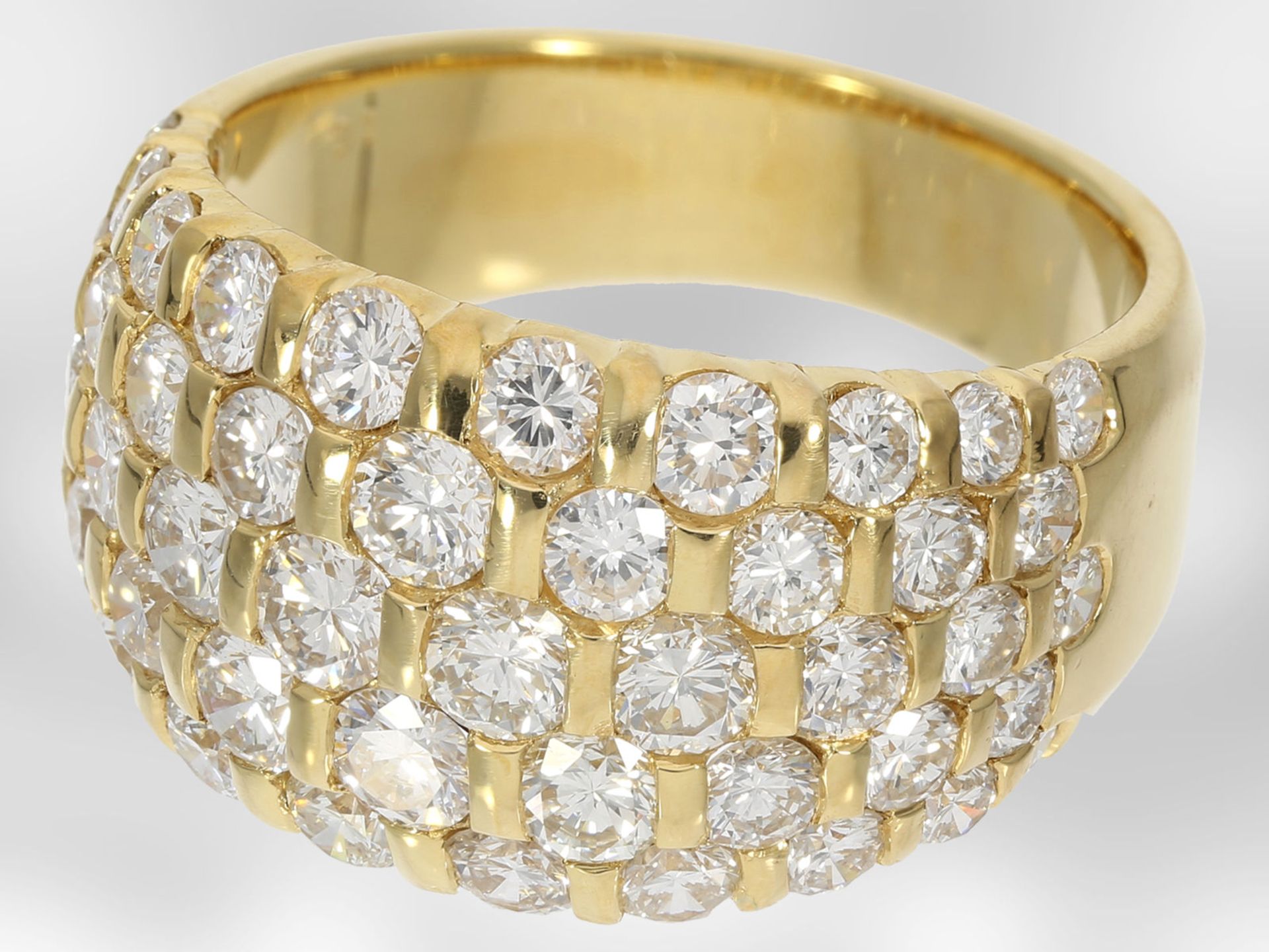 Ring: hochkarätiger Cocktailring mit Brillanten, ca. 2,98ct, 18K Gelbgold - Image 2 of 4