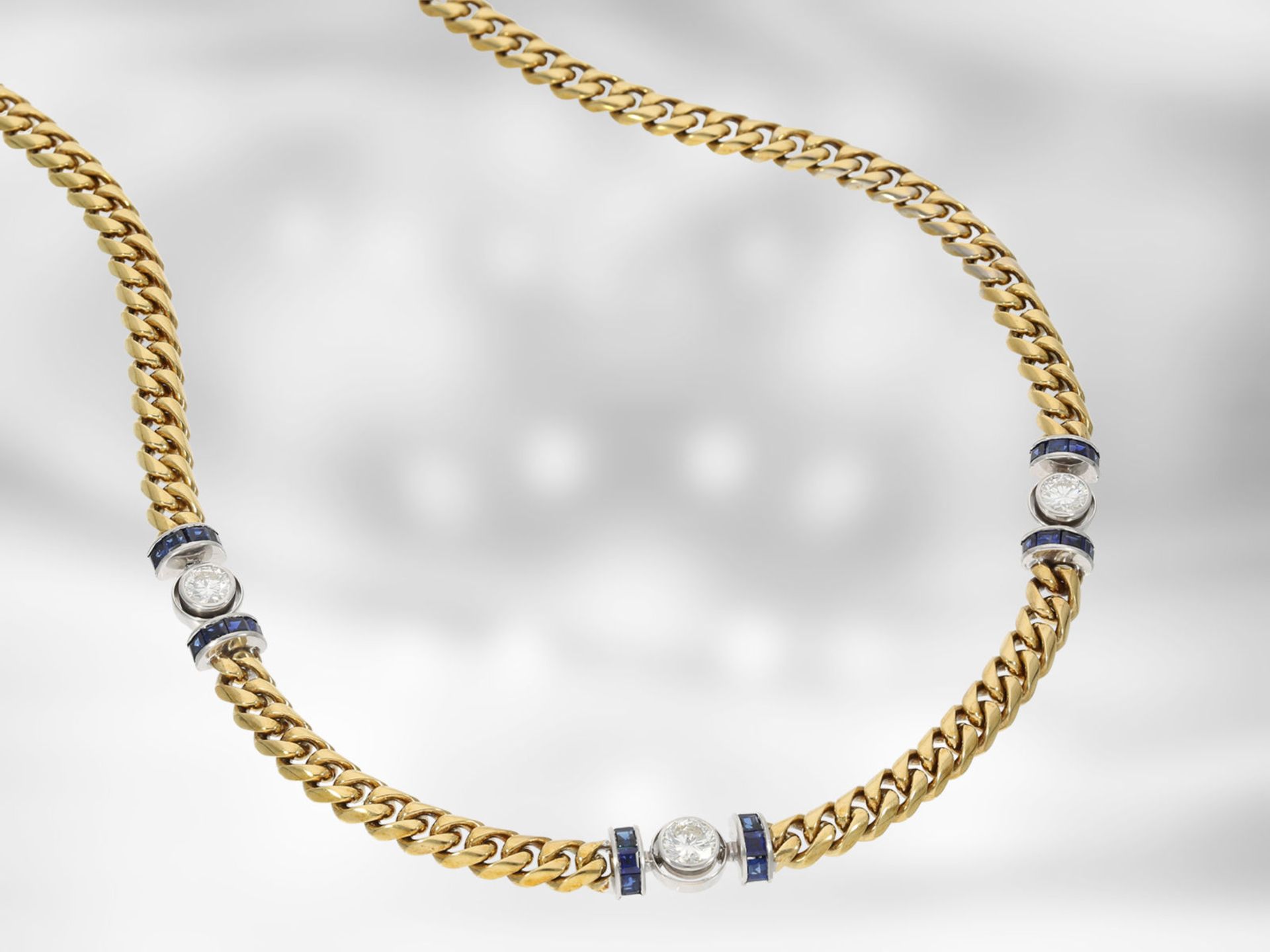 Collier: attraktives massives Panzercollier mit Brillanten und Saphiren, insgesamt ca. 4,06ct, 18K - Bild 2 aus 5