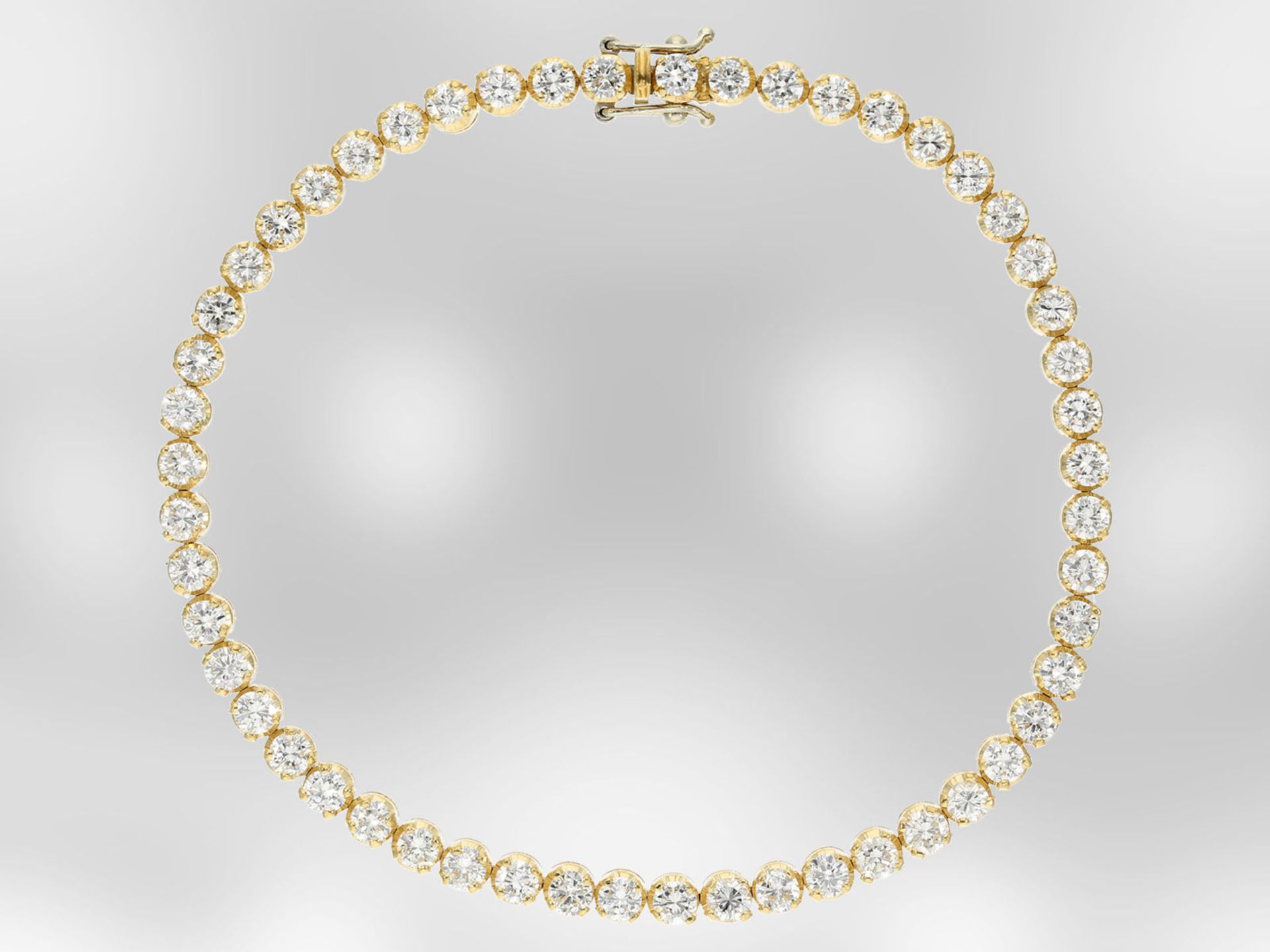 Armband: hochwertiges attraktives Tennisarmband mit Brillanten, ca. 4,66ct, 18K Gelbgold, - Bild 2 aus 4