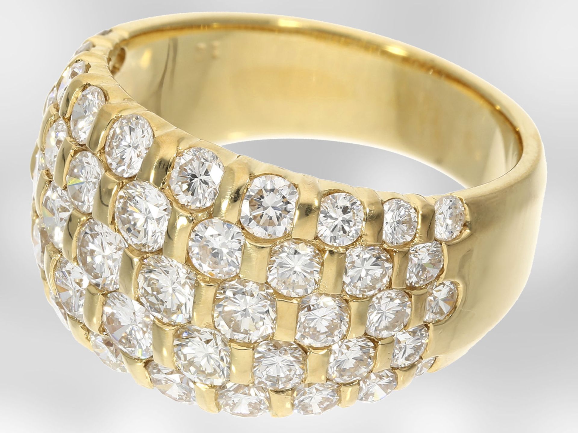 Ring: hochkarätiger Cocktailring mit Brillanten, ca. 2,98ct, 18K Gelbgold - Image 3 of 4