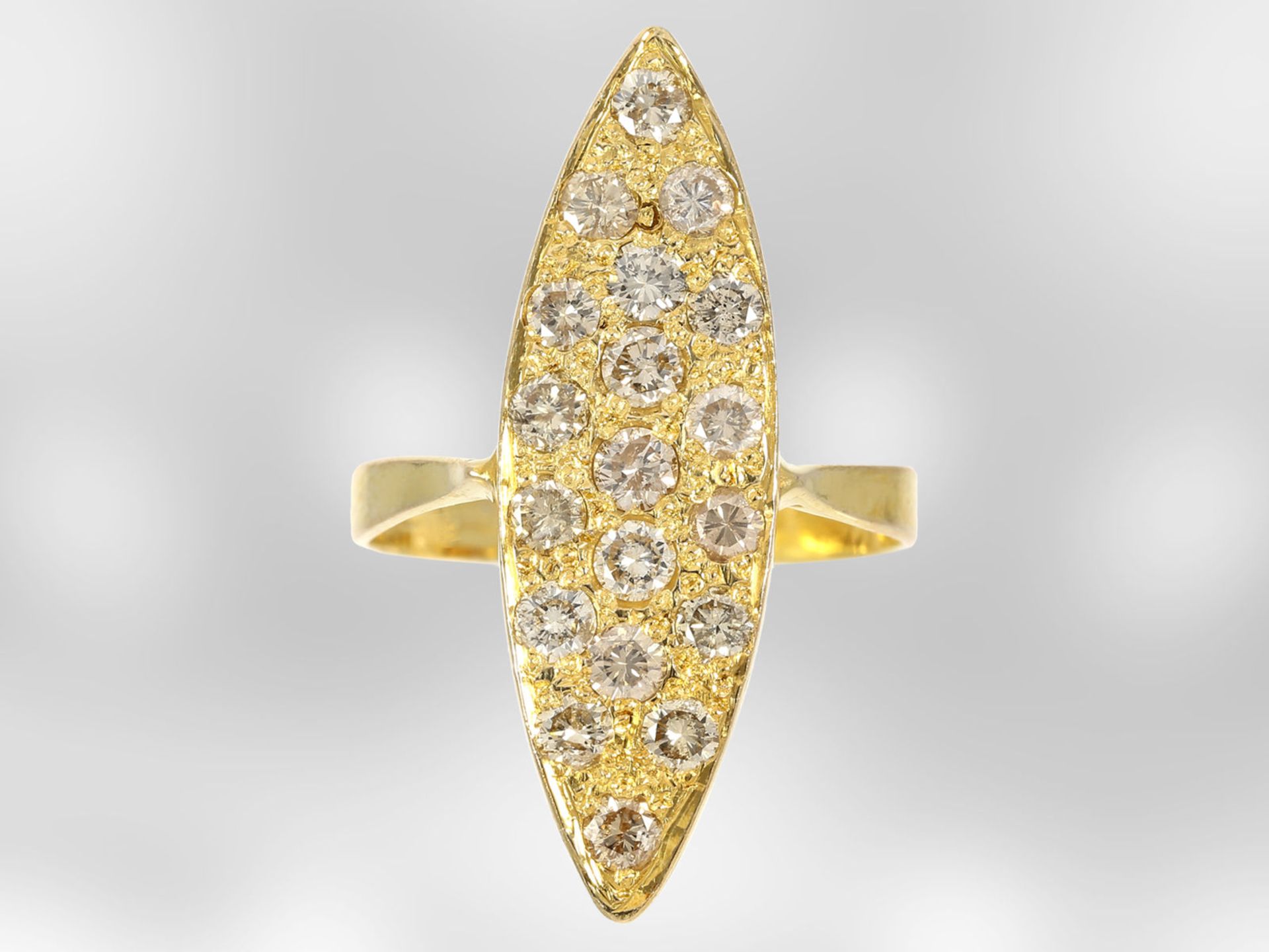 Ring: gelbgoldener antiker Marquisering mit Brillantbesatz, ca. 1,24ct, 14K Gold