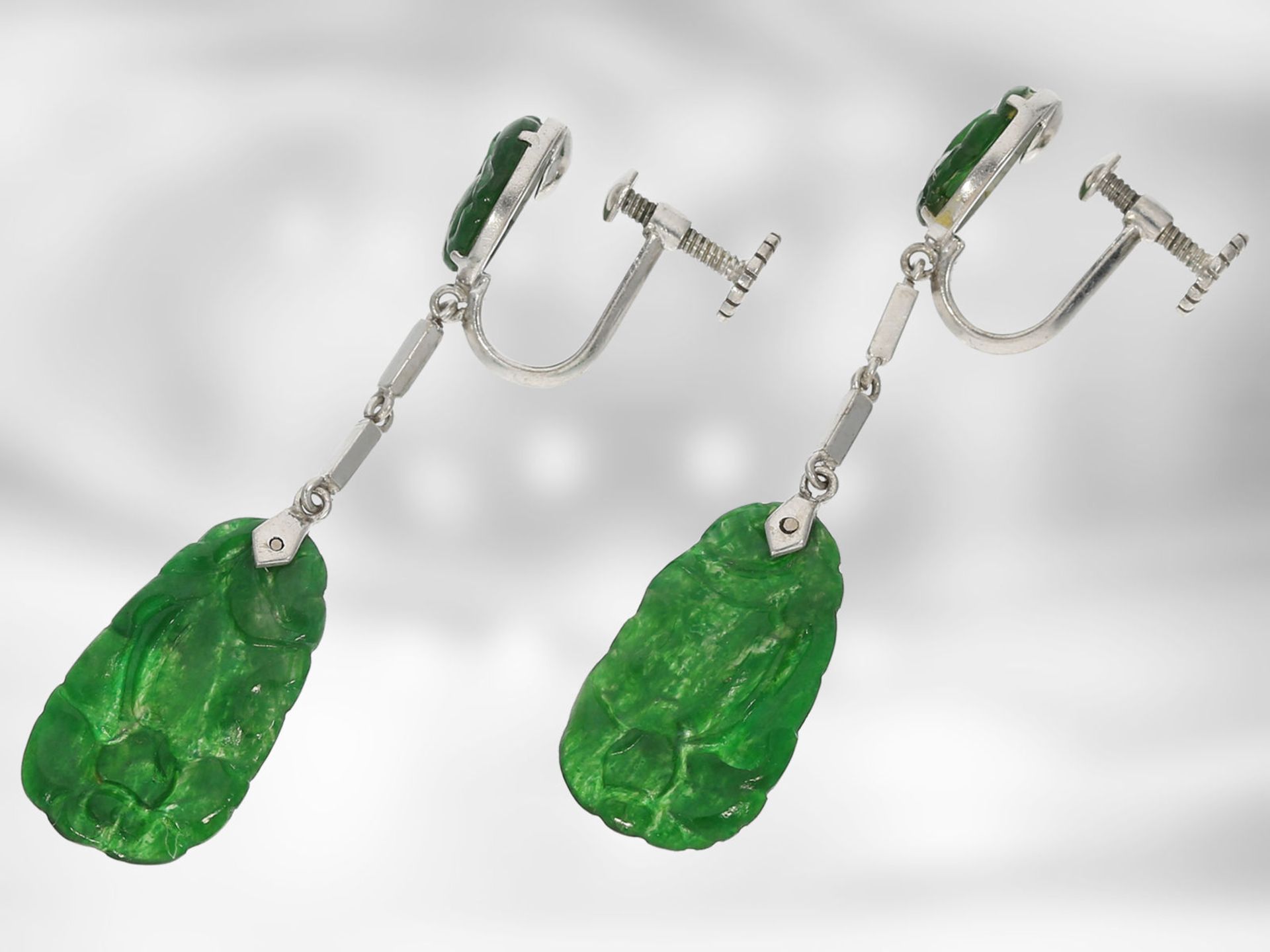 Anhänger/Kette/Ohrschmuck: äußerst dekorativer alter Ohrschmuck aus geschnittener Jade mit passendem - Image 4 of 5