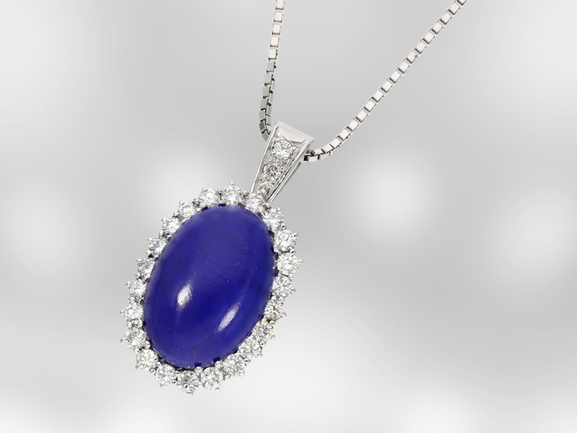 Kette/Collier: dekoratives Collier mit Lapislazuli und Brillanten, ca, 1,2ct, 14K und 18K GoldCa.