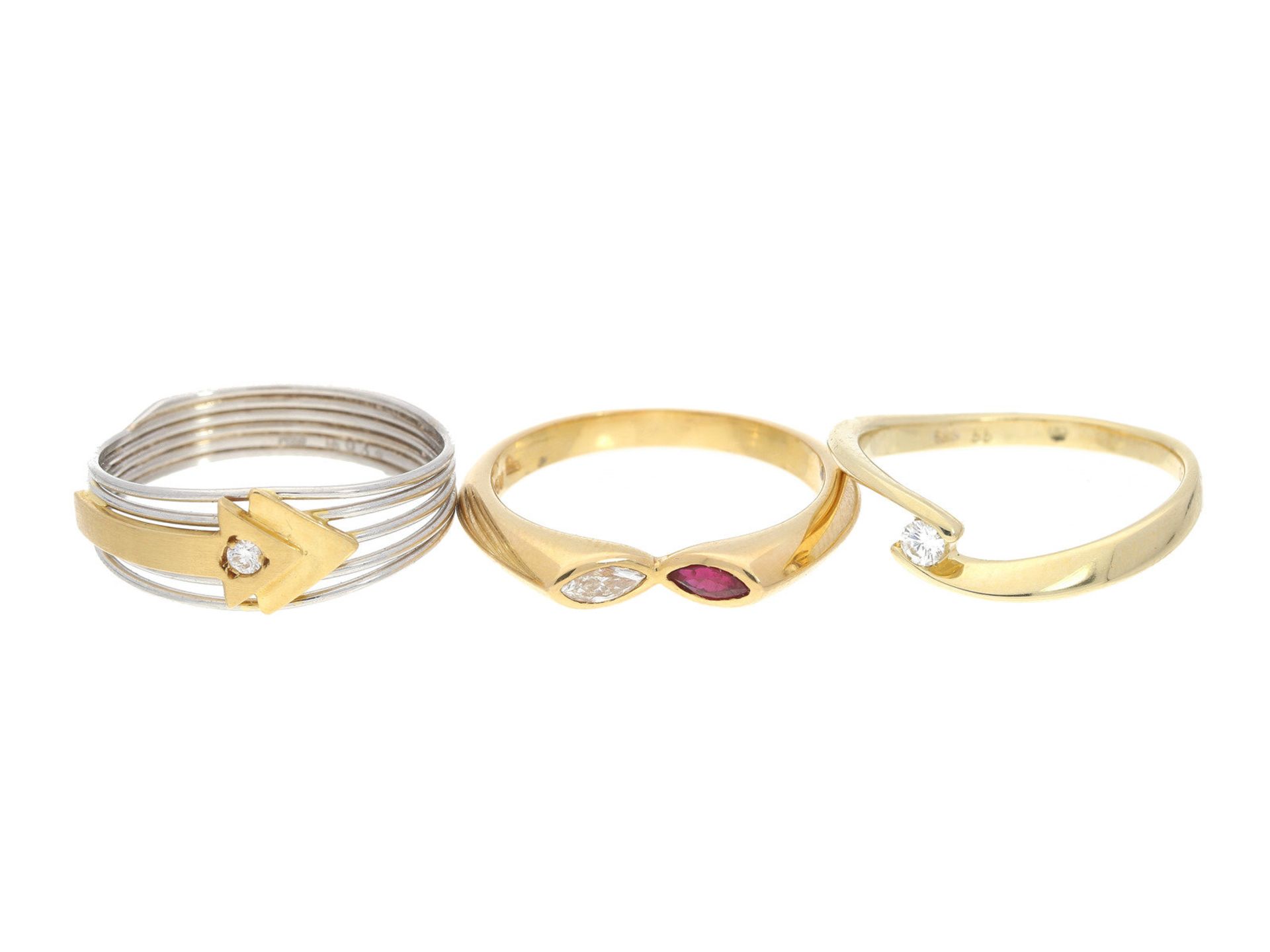 Ring: 3 moderne und ausgefallene Goldschmiederinge, neuwertig und ungetragen
