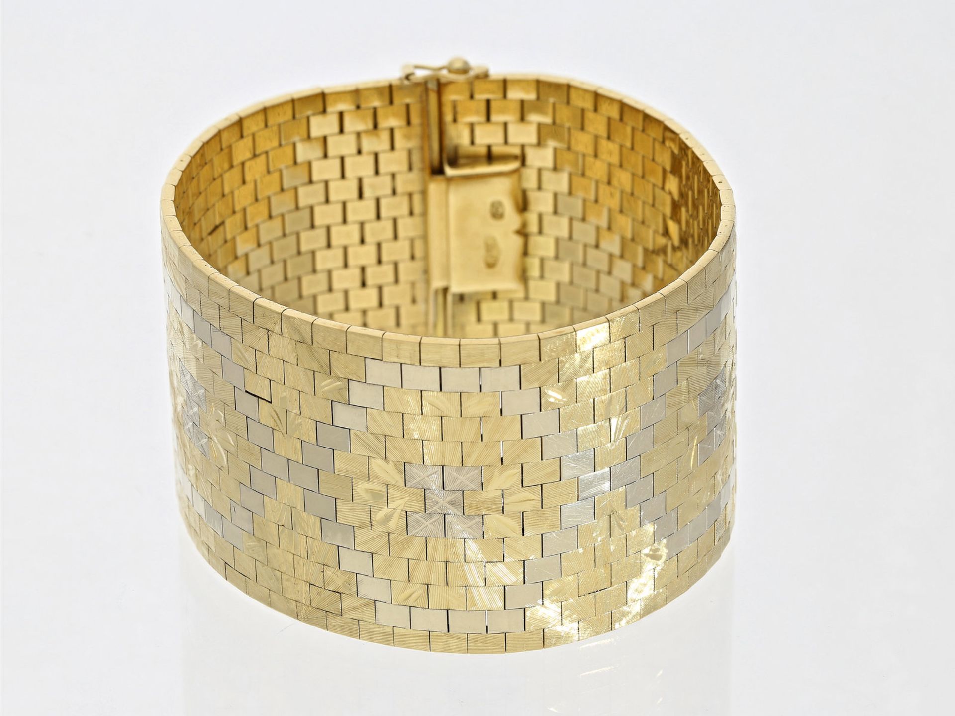 Armband: äußerst schweres und breites, ehemals teures Goldschmiedearmband, 18K Bicolor