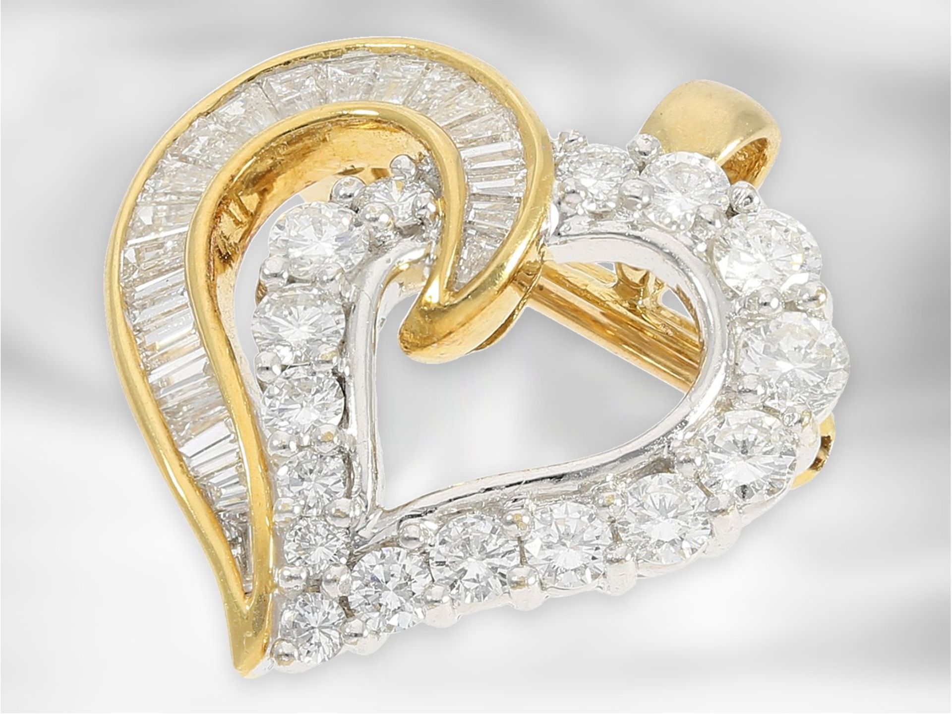 Anhänger: hochwertiger dekorativer Herzanhänger mit Diamanten, auch als Brosche tragbar, insgesamt - Bild 2 aus 3