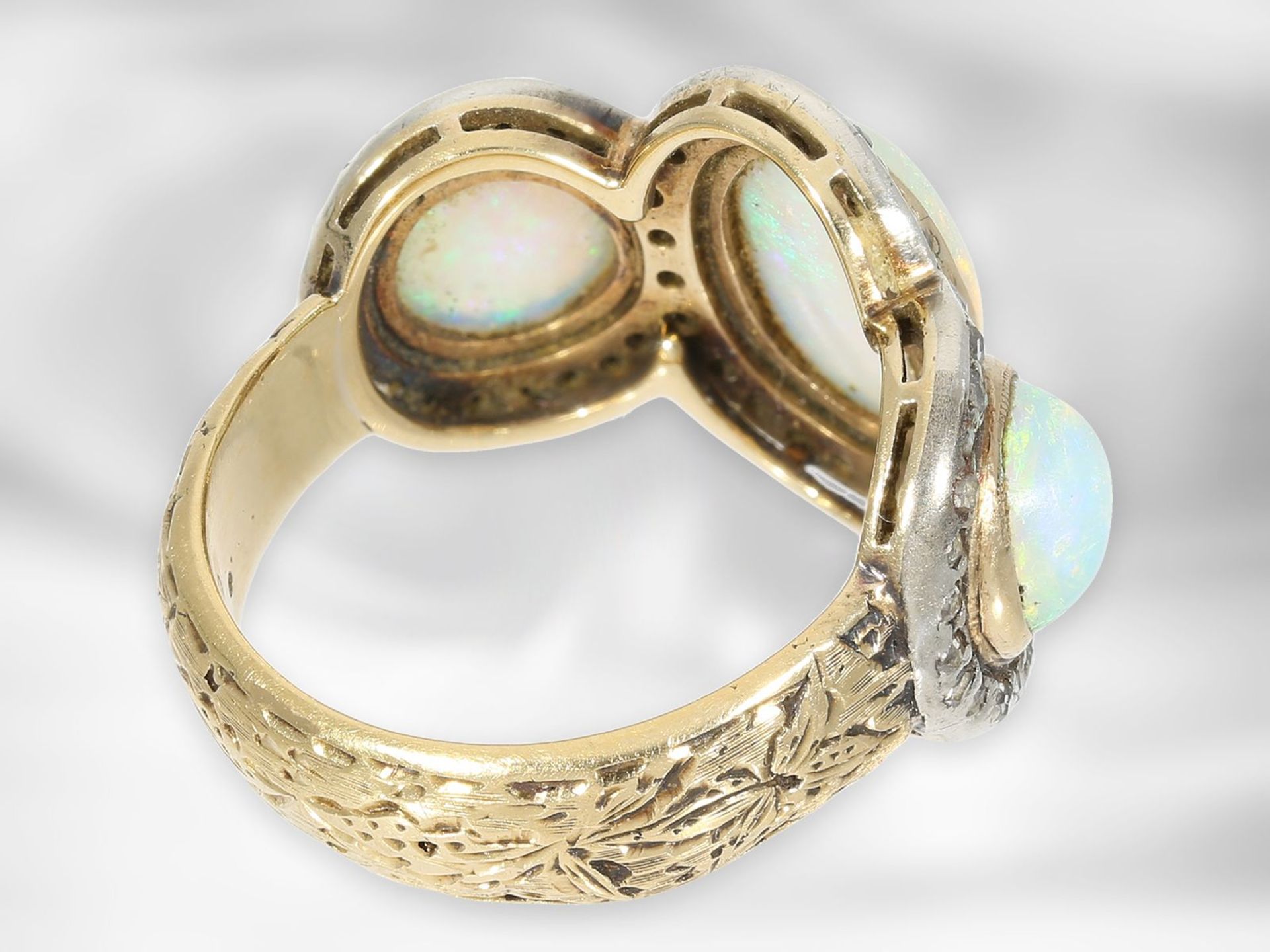 Ring: sehr schöner antiker Opalring mit Diamantrosen, 14K Gelbgold und Silber - Bild 3 aus 3