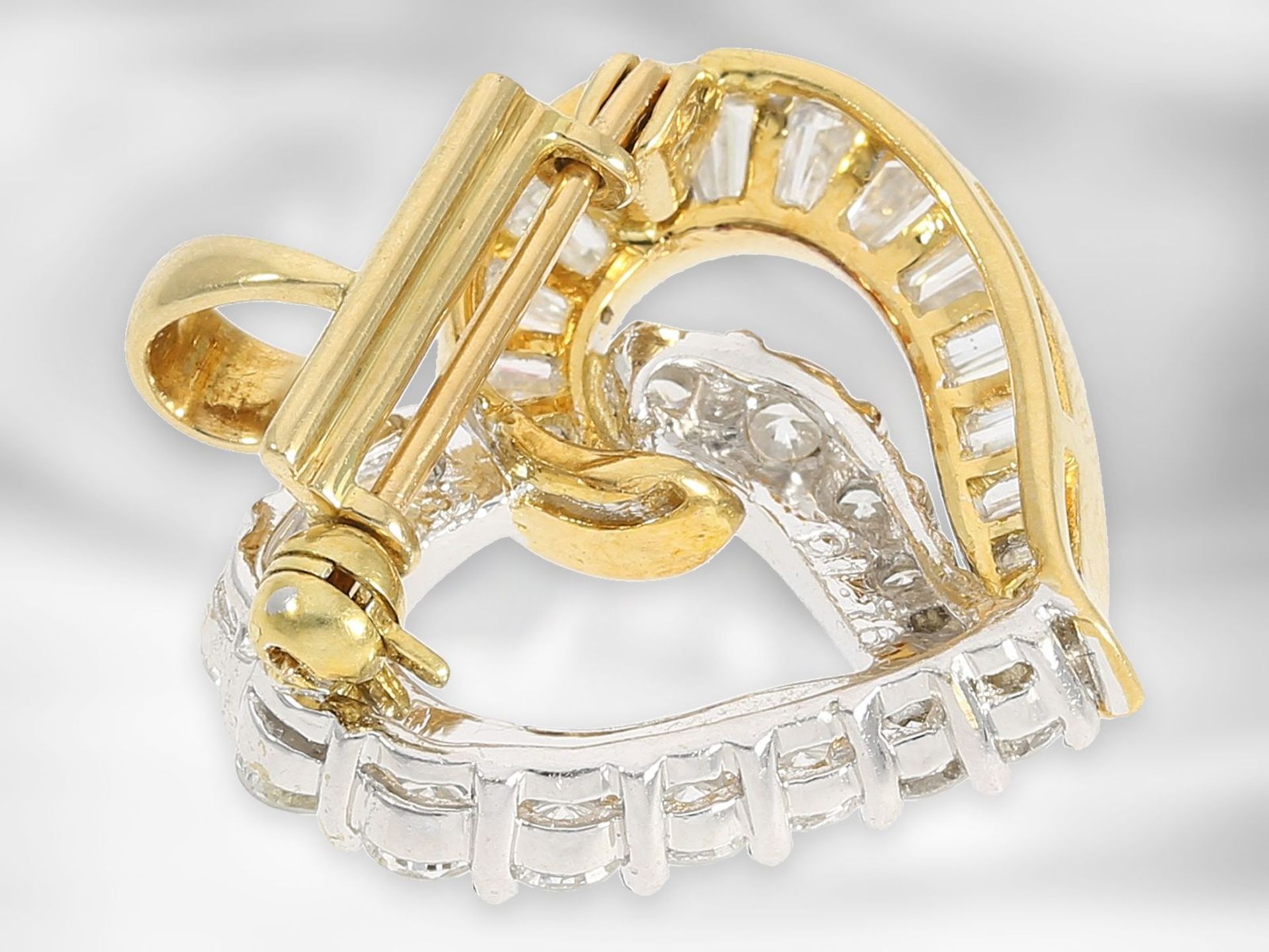 Anhänger: hochwertiger dekorativer Herzanhänger mit Diamanten, auch als Brosche tragbar, insgesamt - Image 3 of 3