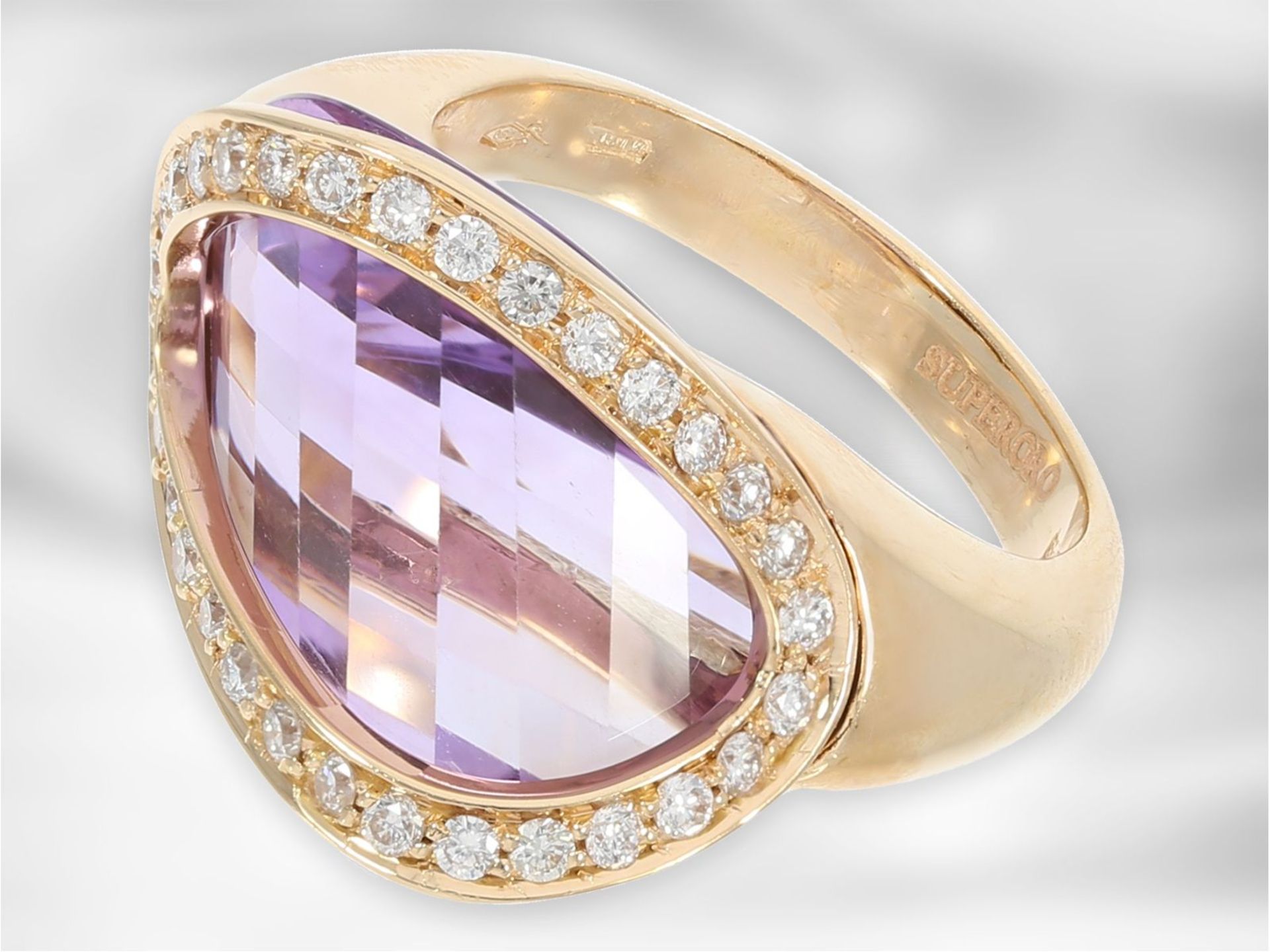 Ring: attraktiver Roségold Designerring mit Amethyst und Brillanten, 18K Gold, Superoro,