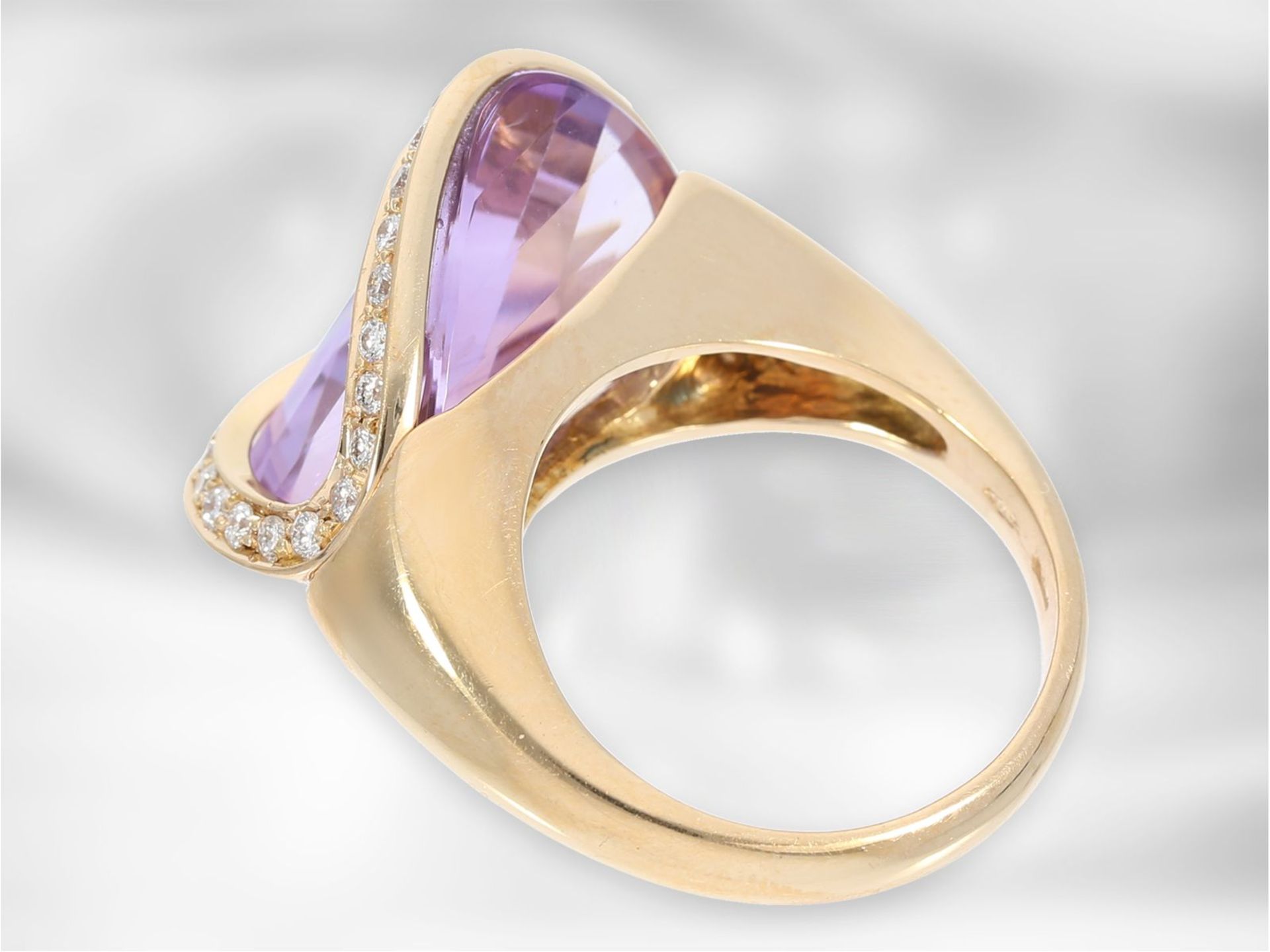 Ring: attraktiver Roségold Designerring mit Amethyst und Brillanten, 18K Gold, Superoro, - Bild 2 aus 3