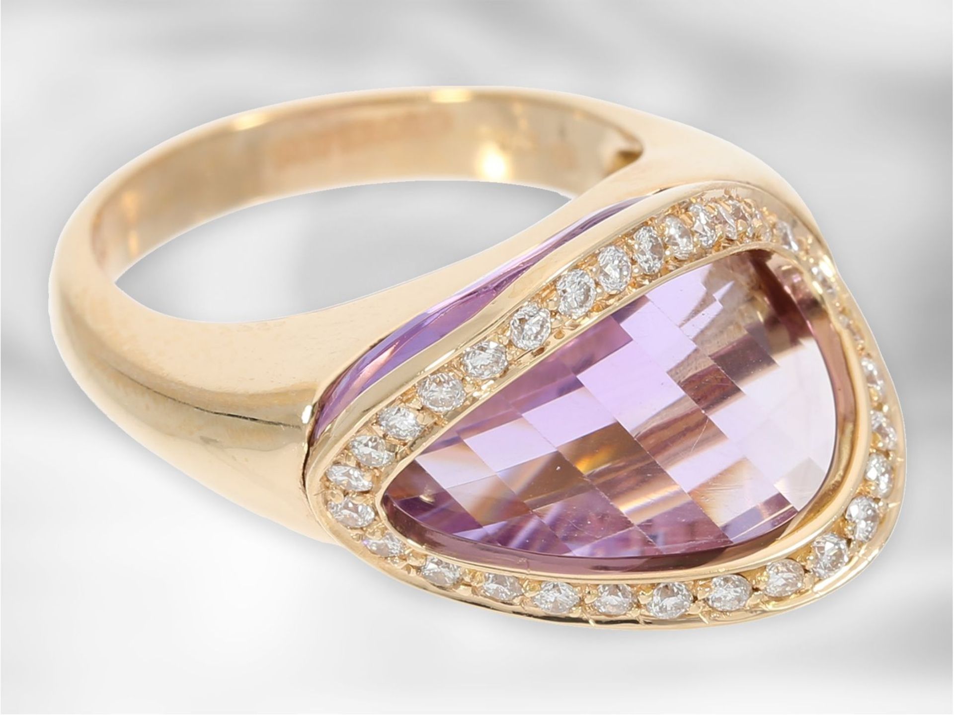 Ring: attraktiver Roségold Designerring mit Amethyst und Brillanten, 18K Gold, Superoro, - Bild 3 aus 3