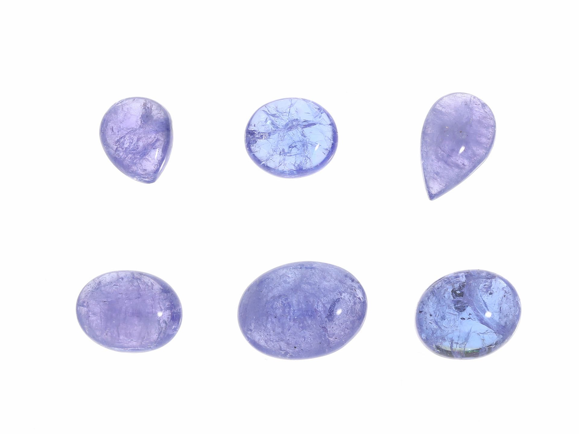 Tansanit: 6 Tansanite im Cabochonschliff, insgsamt ca. 30,5ct