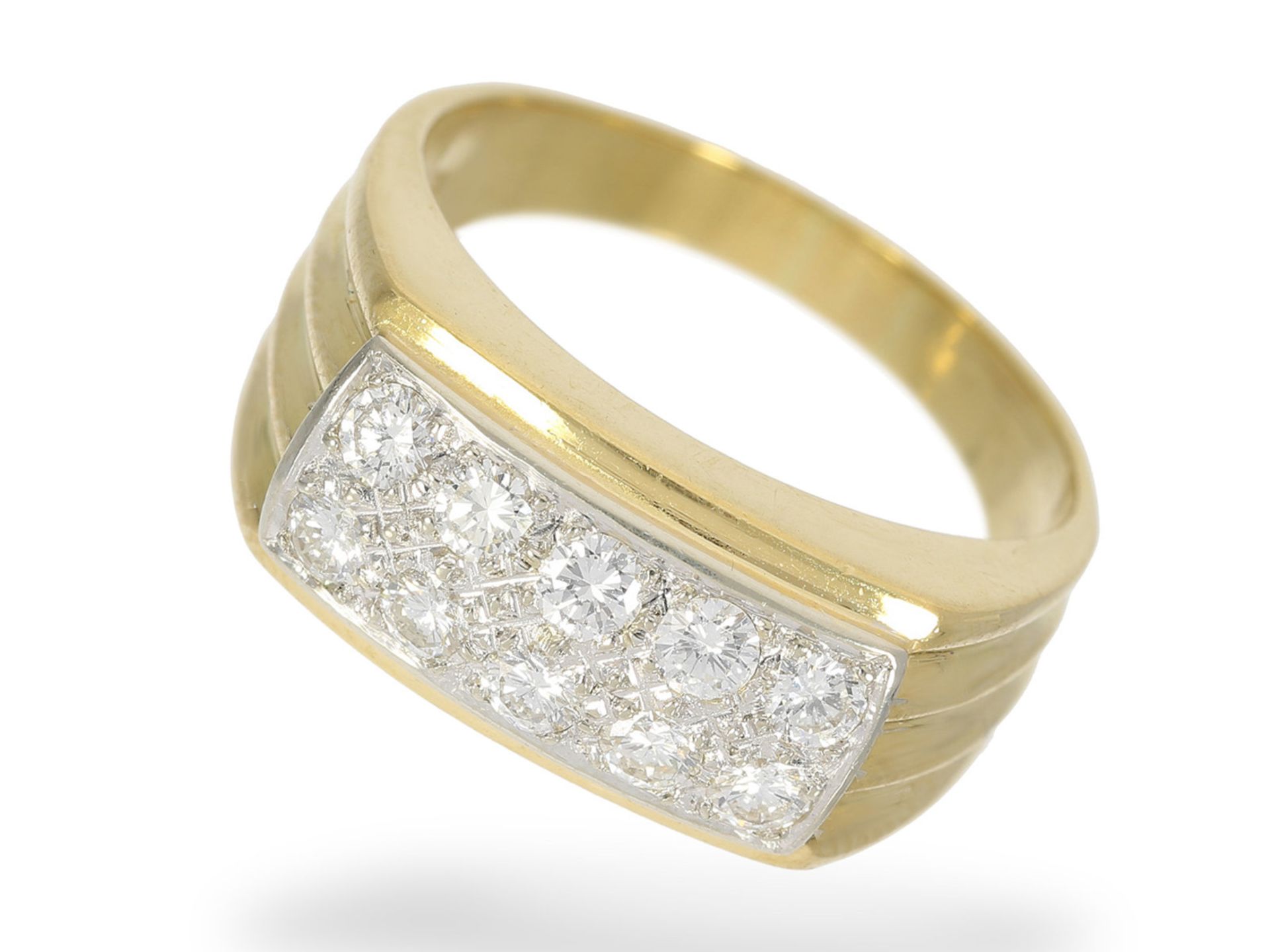 Ring: breiter Brillant-Goldschmiedering , ca. 0,6ct