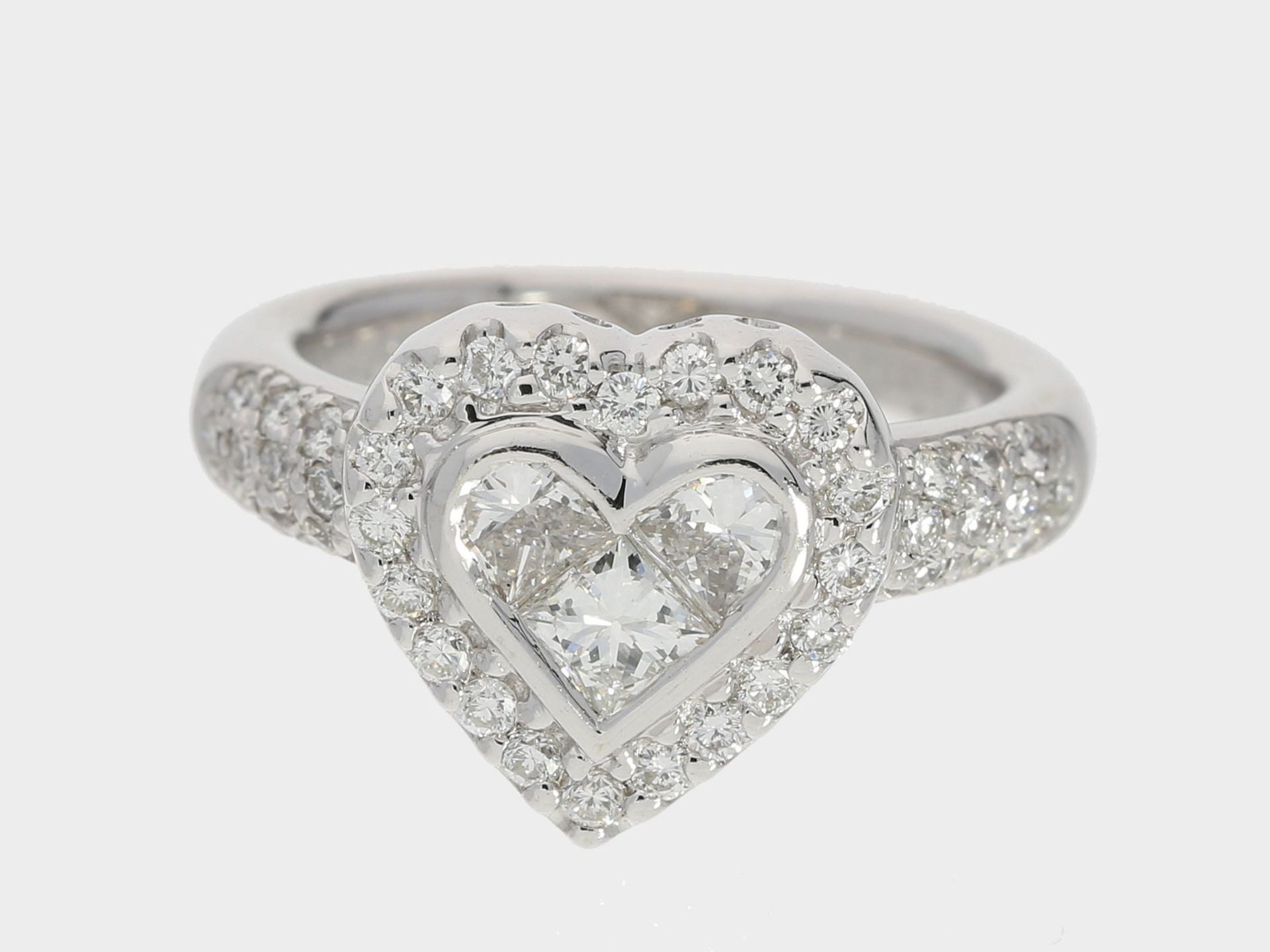 Ring: dekorativer weißgoldener Herzring mit Diamanten, 14K Gold