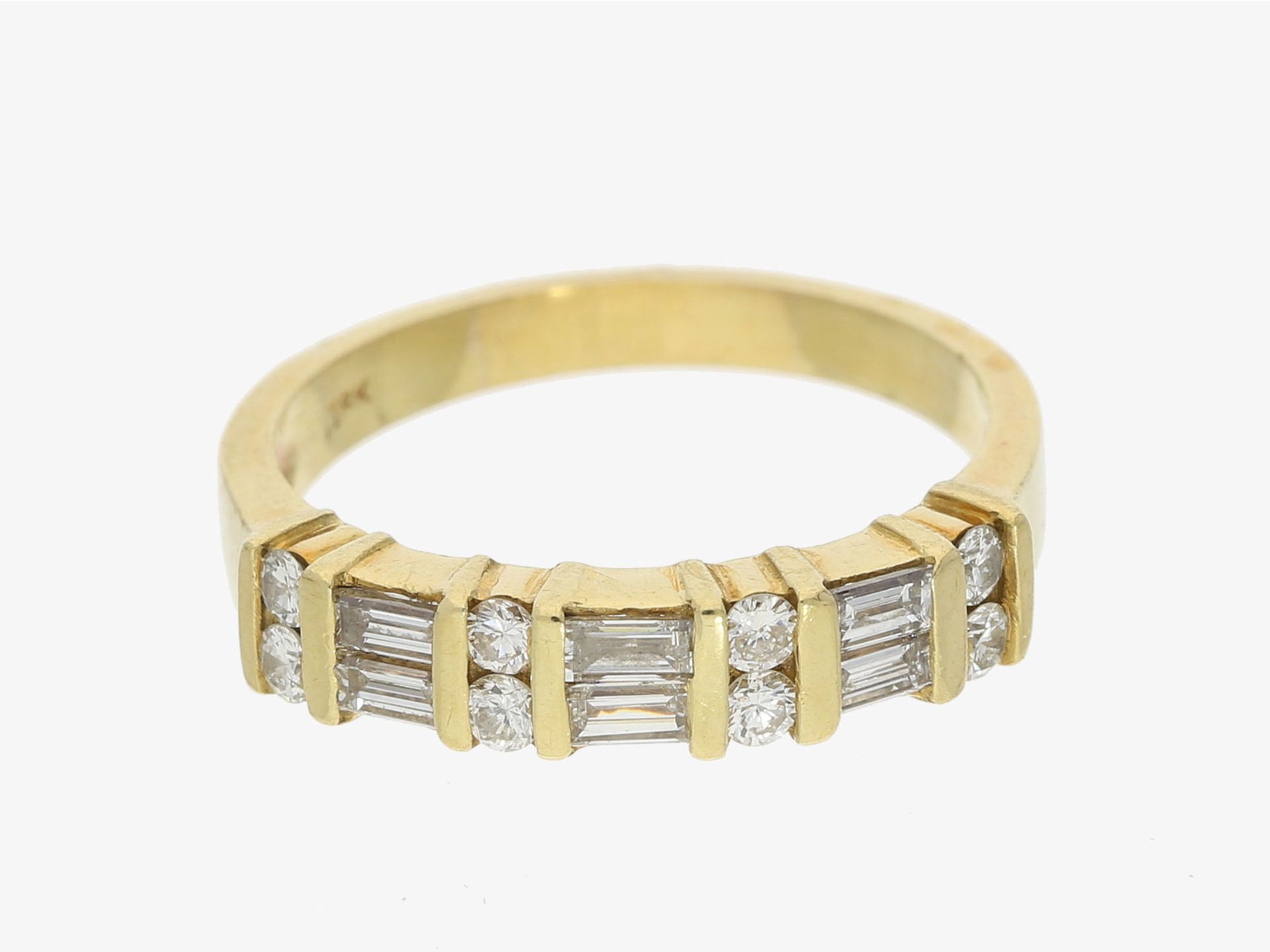 Ring: interessanter Diamant-Goldschmiedering, 18K Gold