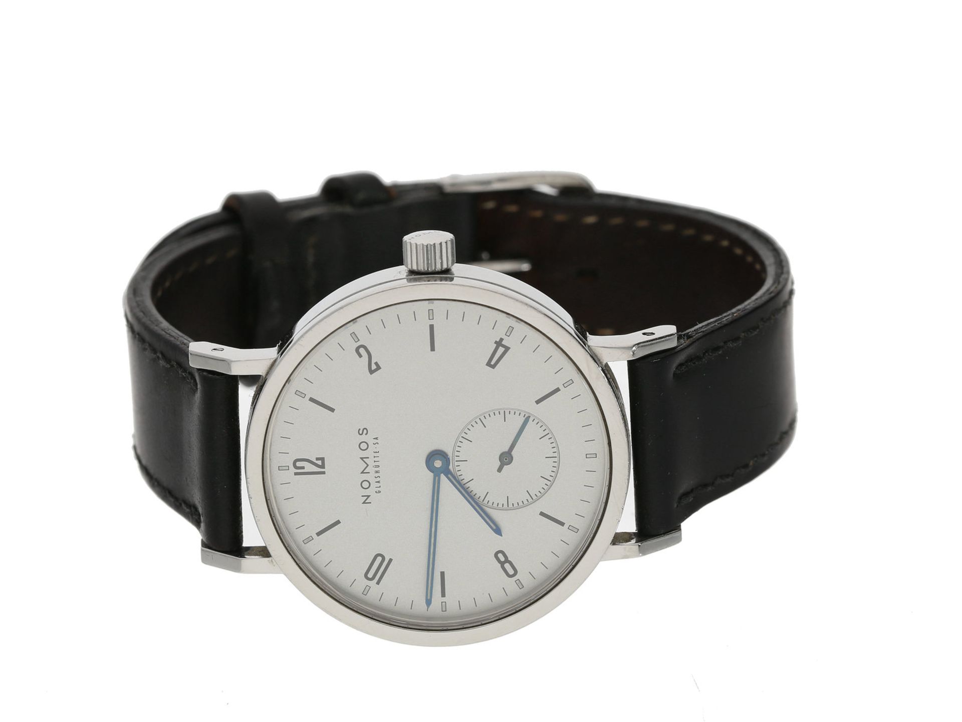 Armbanduhr: moderne, große Glashütter Herrenuhr "Nomos Tangente Sport", Edelstahl, Ref. 3345