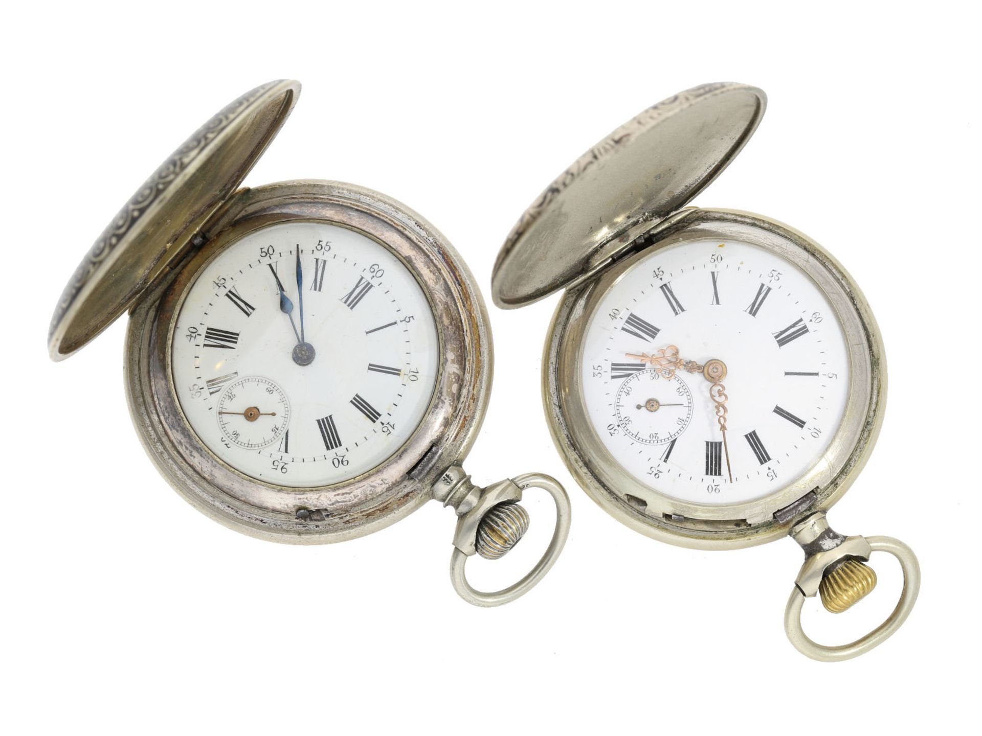 Taschenuhr: Konvolut von 2 silbernen Savonnetten mit partieller Tula-Dekoration, ca. 1900 1. Ca.